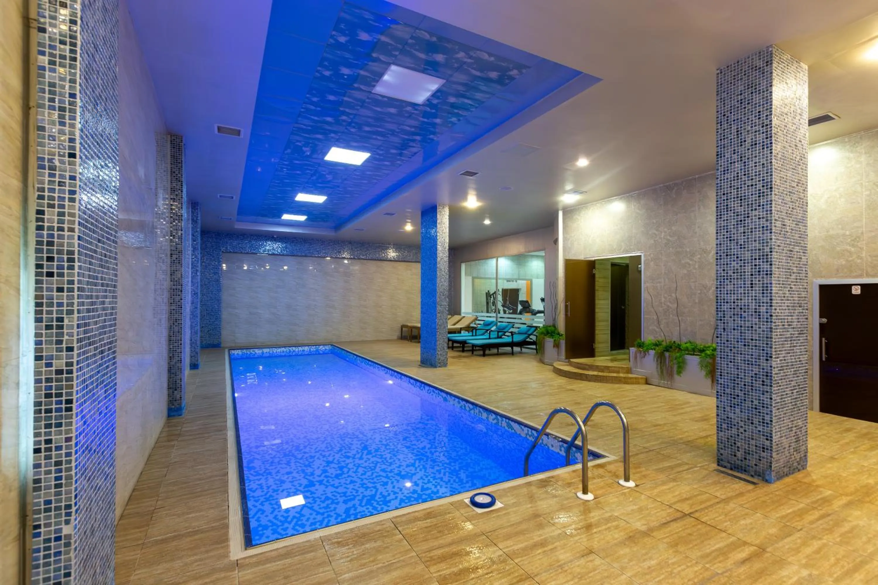 Swimming pool in ALBA HOTEL & SPA