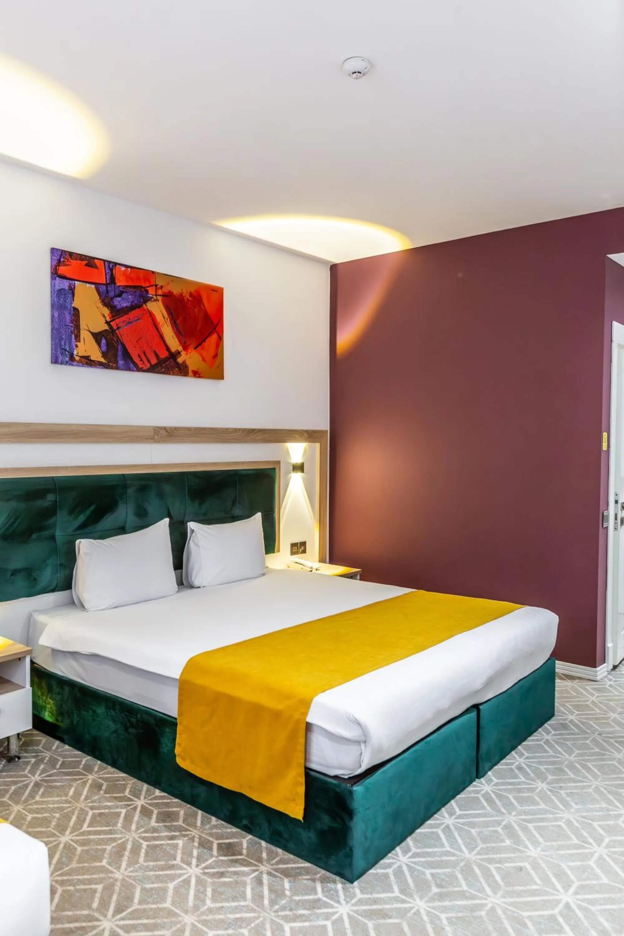 Bed in ALBA HOTEL & SPA