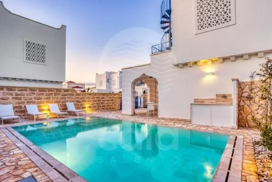 Property building in Villa Arya - Piscina privata By Cala Salento