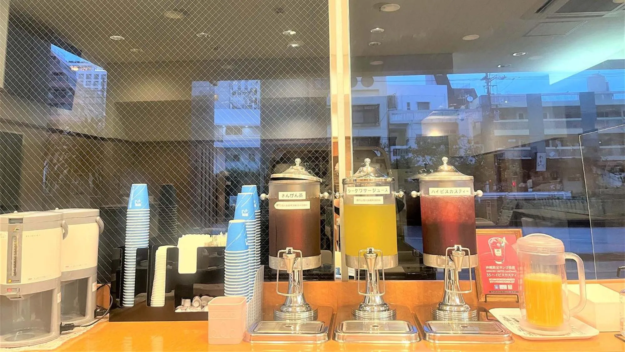 Drinks in Toyoko Inn Okinawa Naha Kokusai-dori Miebashi-eki