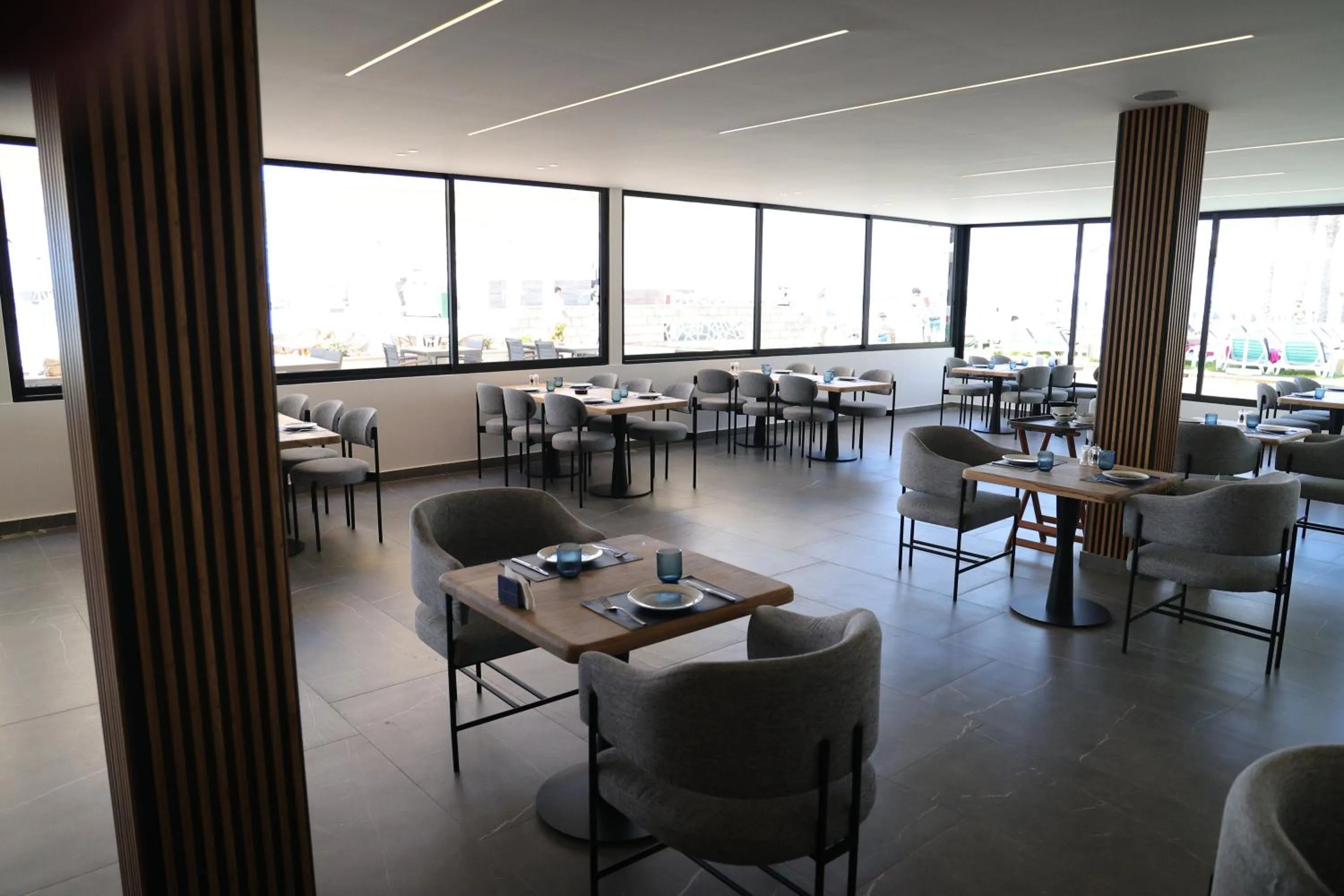 Riviera Hotel and Beach Lounge, Beirut