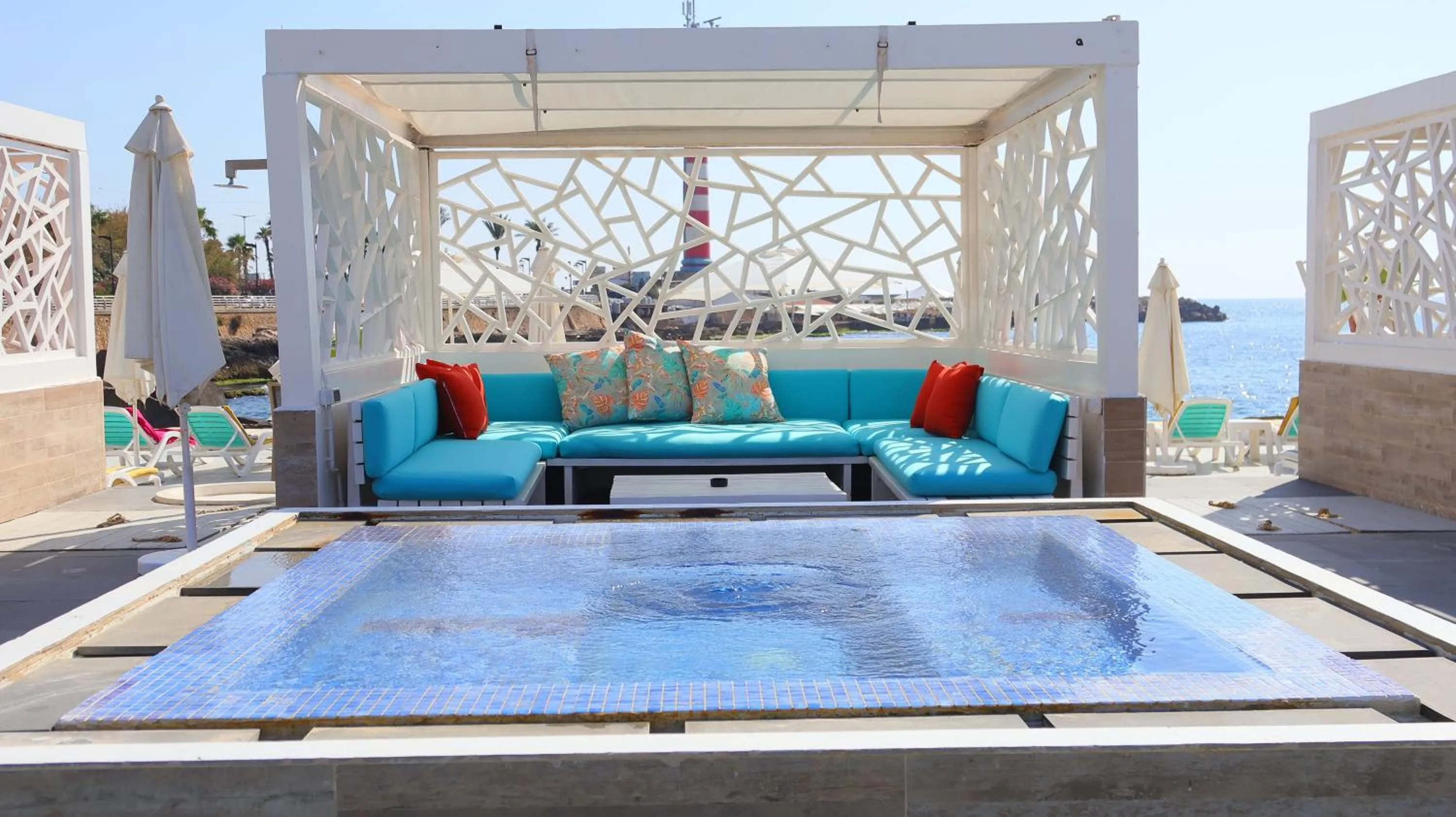 Riviera Hotel and Beach Lounge, Beirut