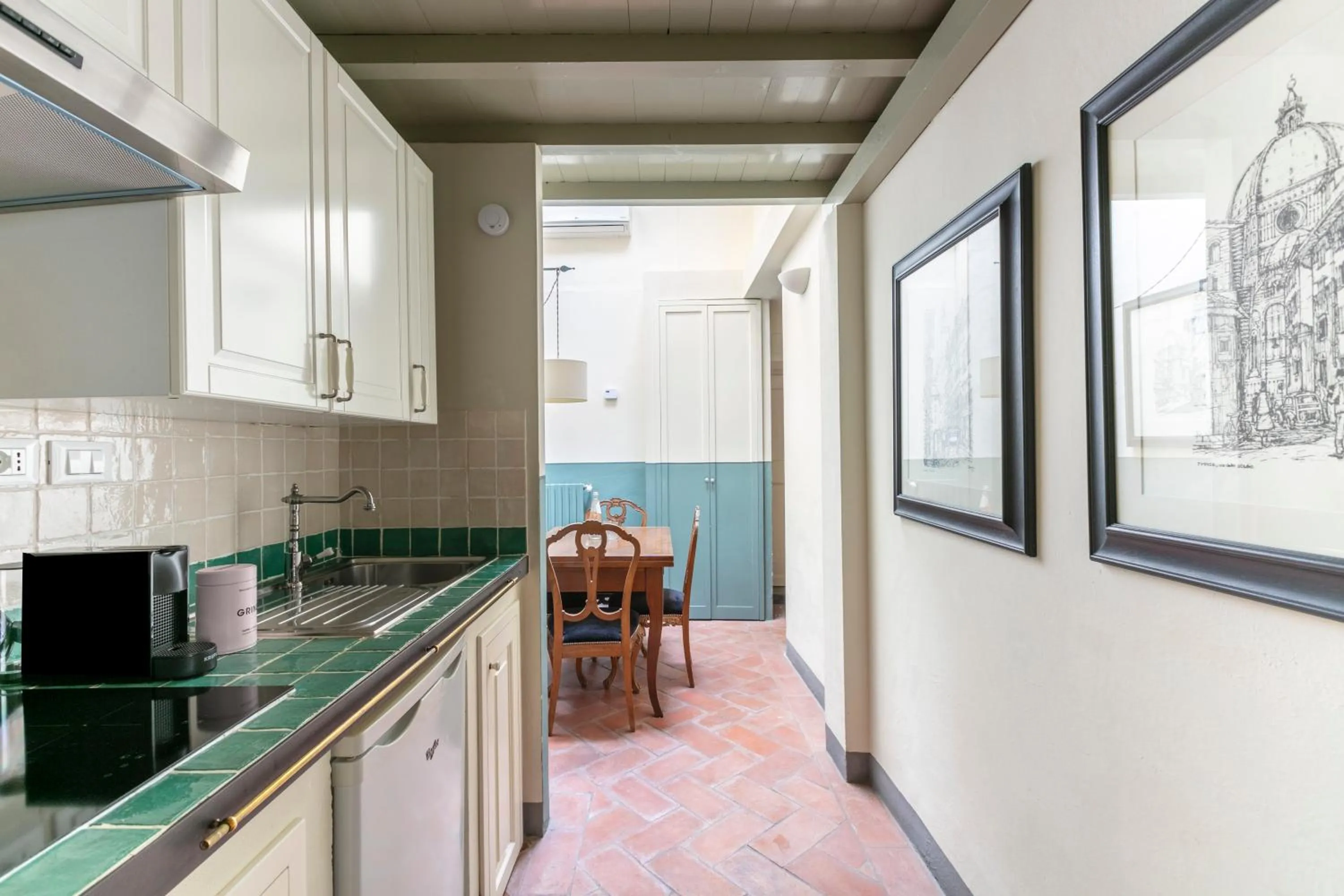 Kitchen or kitchenette in Numa Florence Palazzo Belfiore