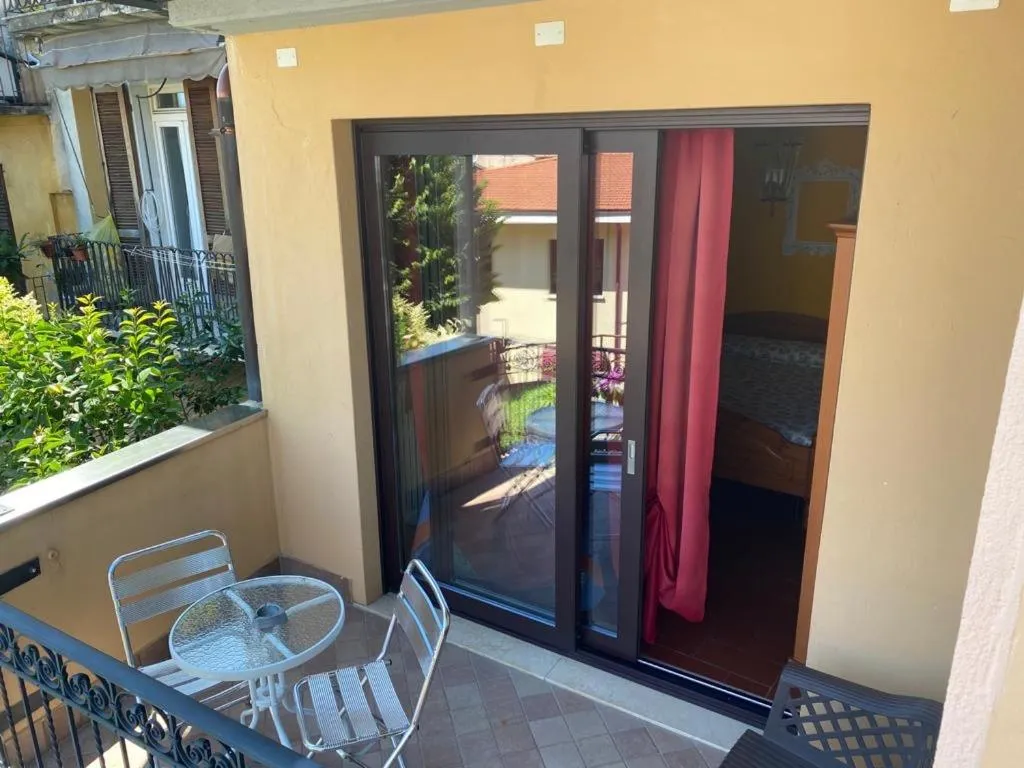 Photo of the whole room in The Queen Tower