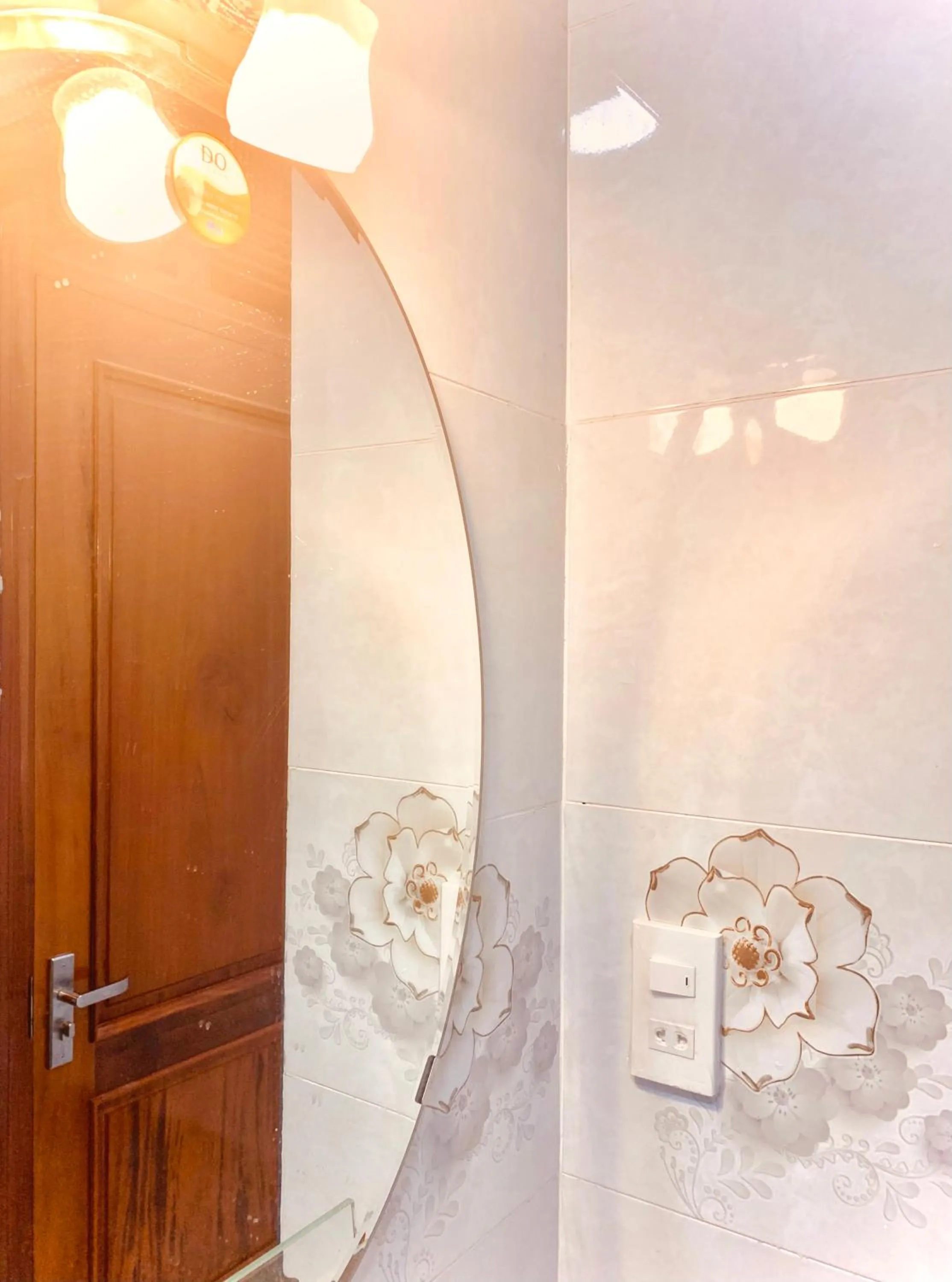 Shower in Family Homestay Dalat Casa