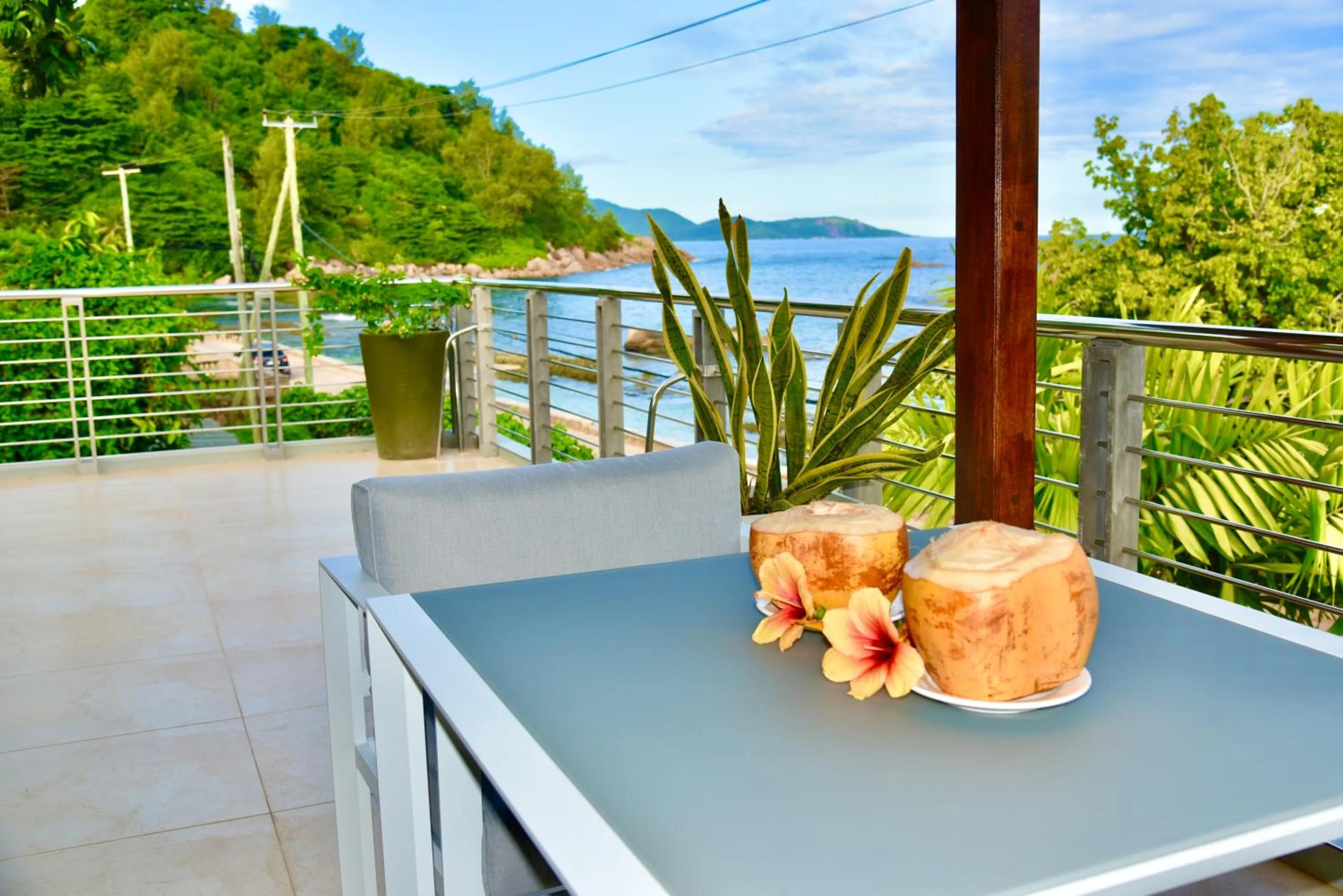 Balcony/Terrace in SEA SPLASH SELF CATERING And La Petite Maison