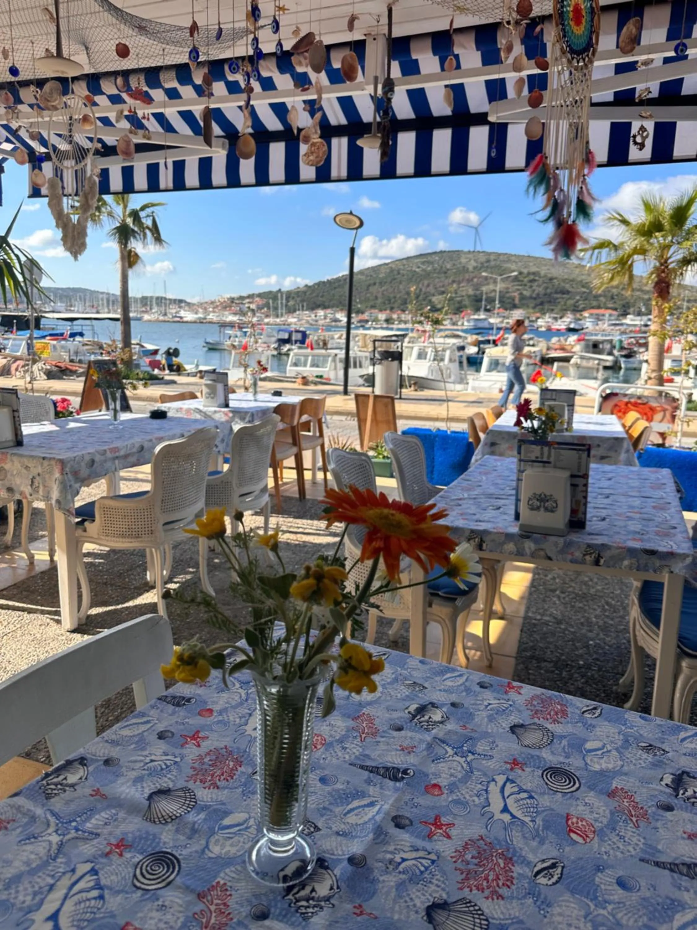 Restaurant/places to eat in Larimar Hotel Cesme