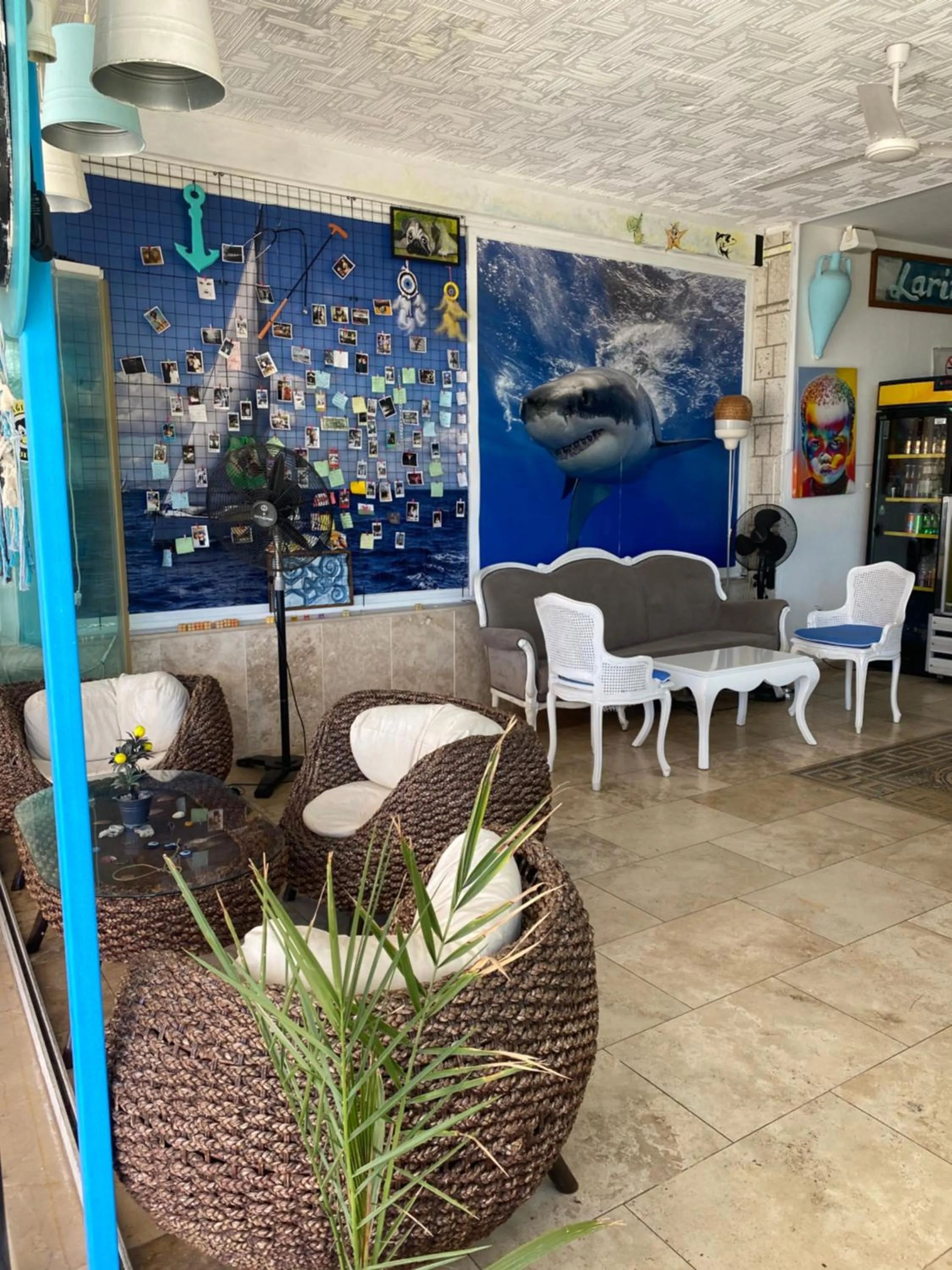 Seating area in Larimar Hotel Cesme