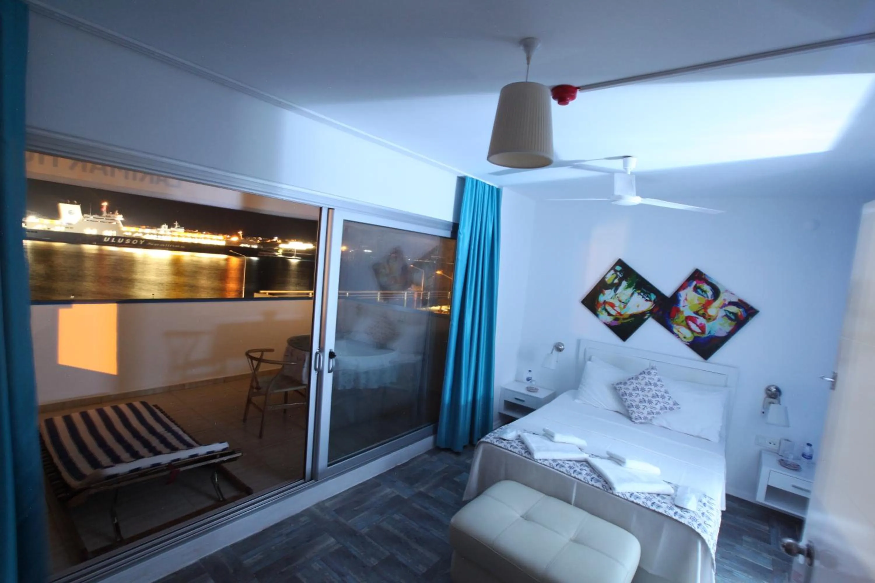 Photo of the whole room, Bed in Larimar Hotel Cesme