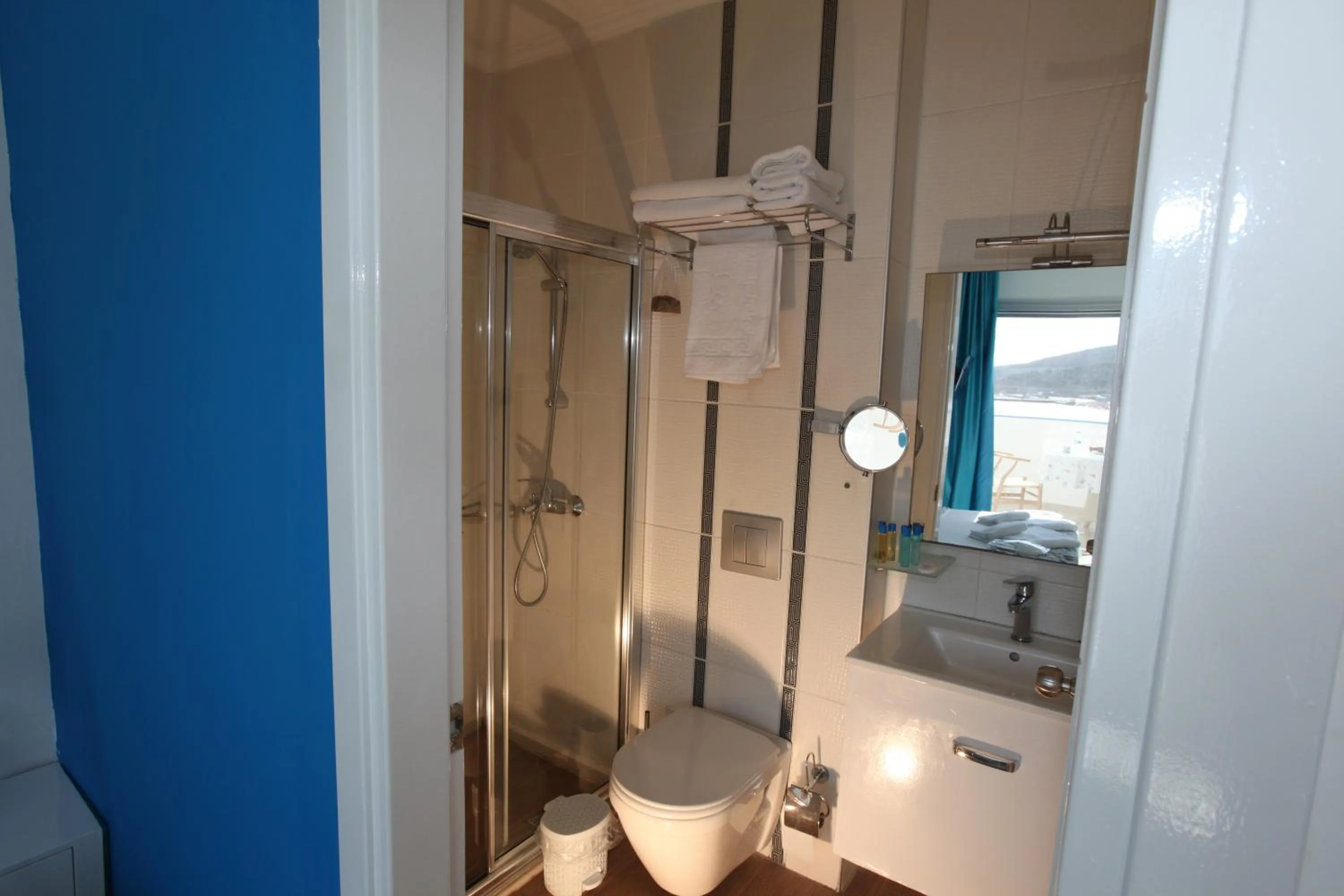 Bathroom in Larimar Hotel Cesme