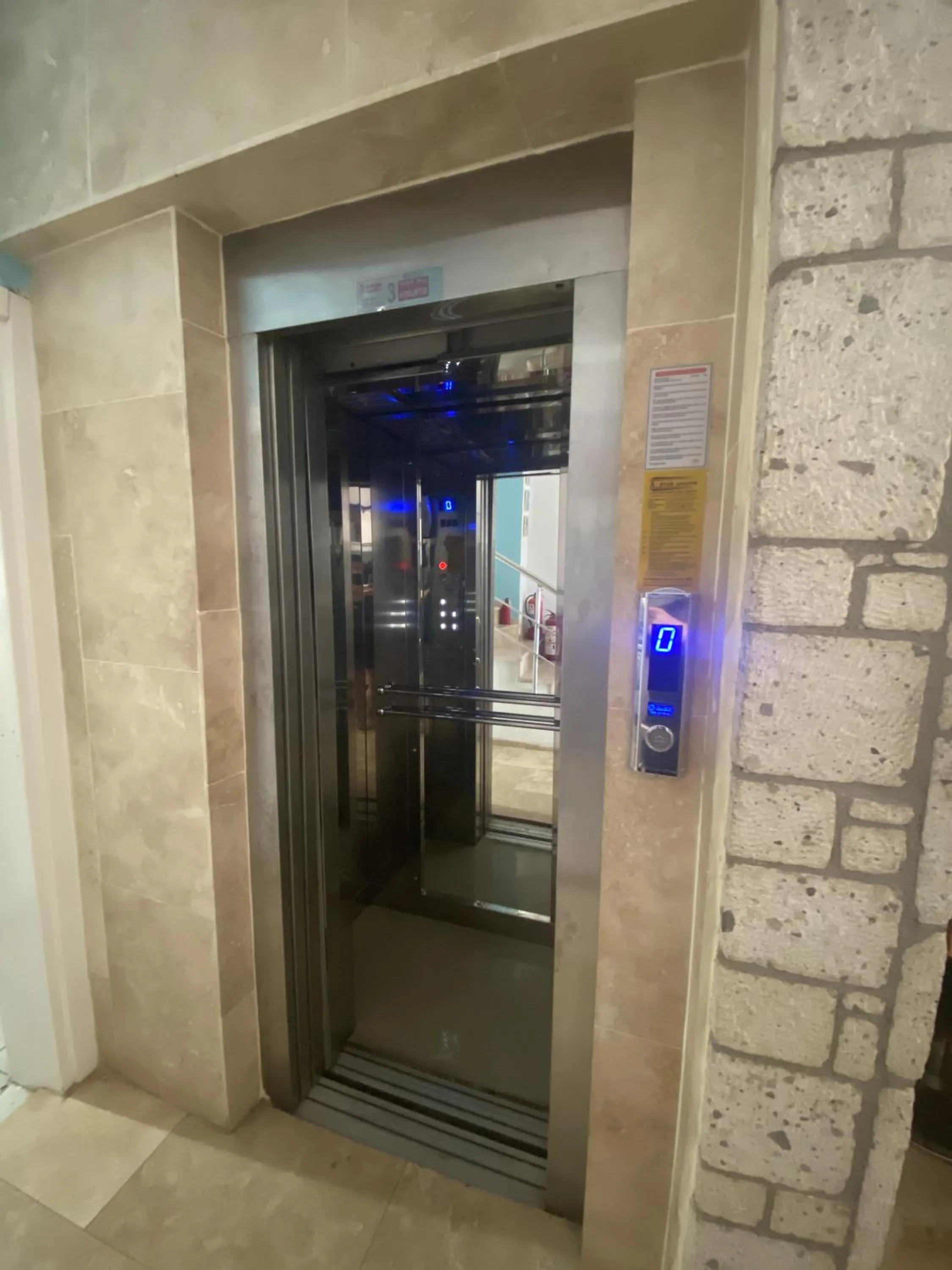 Facade/entrance in Larimar Hotel Cesme