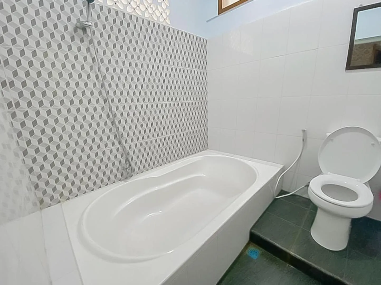 Bathroom in Ultima Syariah Cipanas Garut Mitra RedDoorz