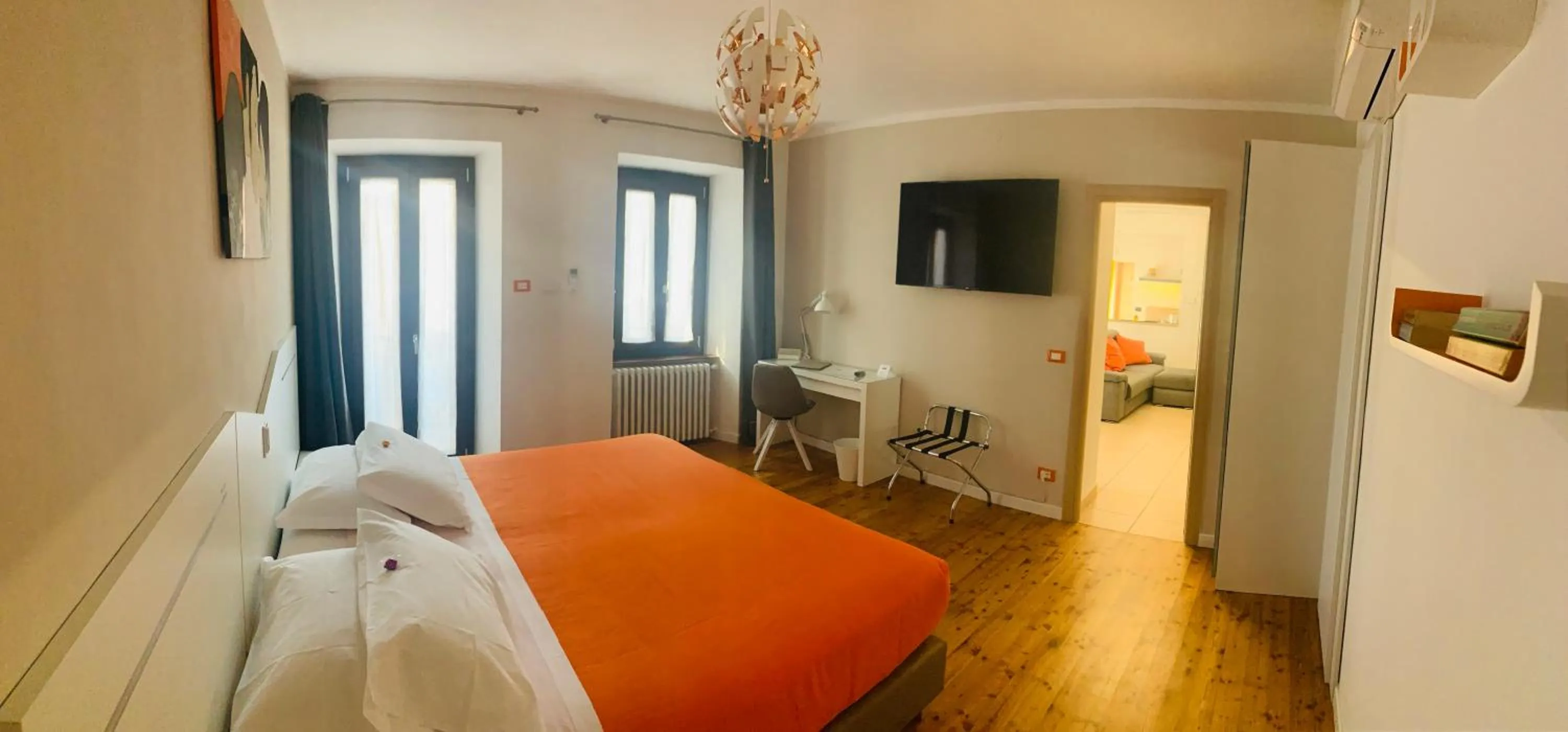 Photo of the whole room, Bed in BB Borgo Biella
