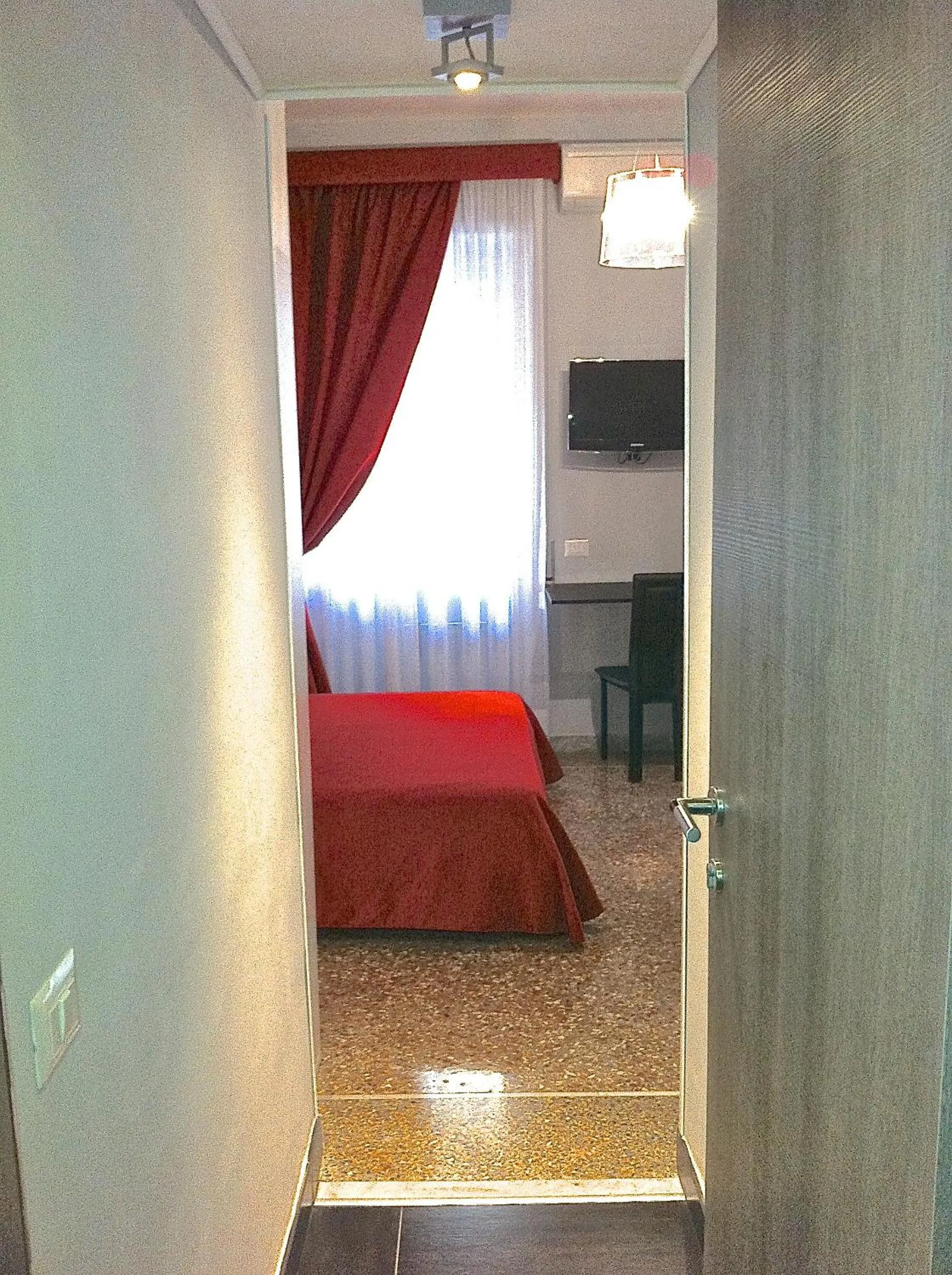 Photo of the whole room, Bed in Domus Fabiola - Vaticano