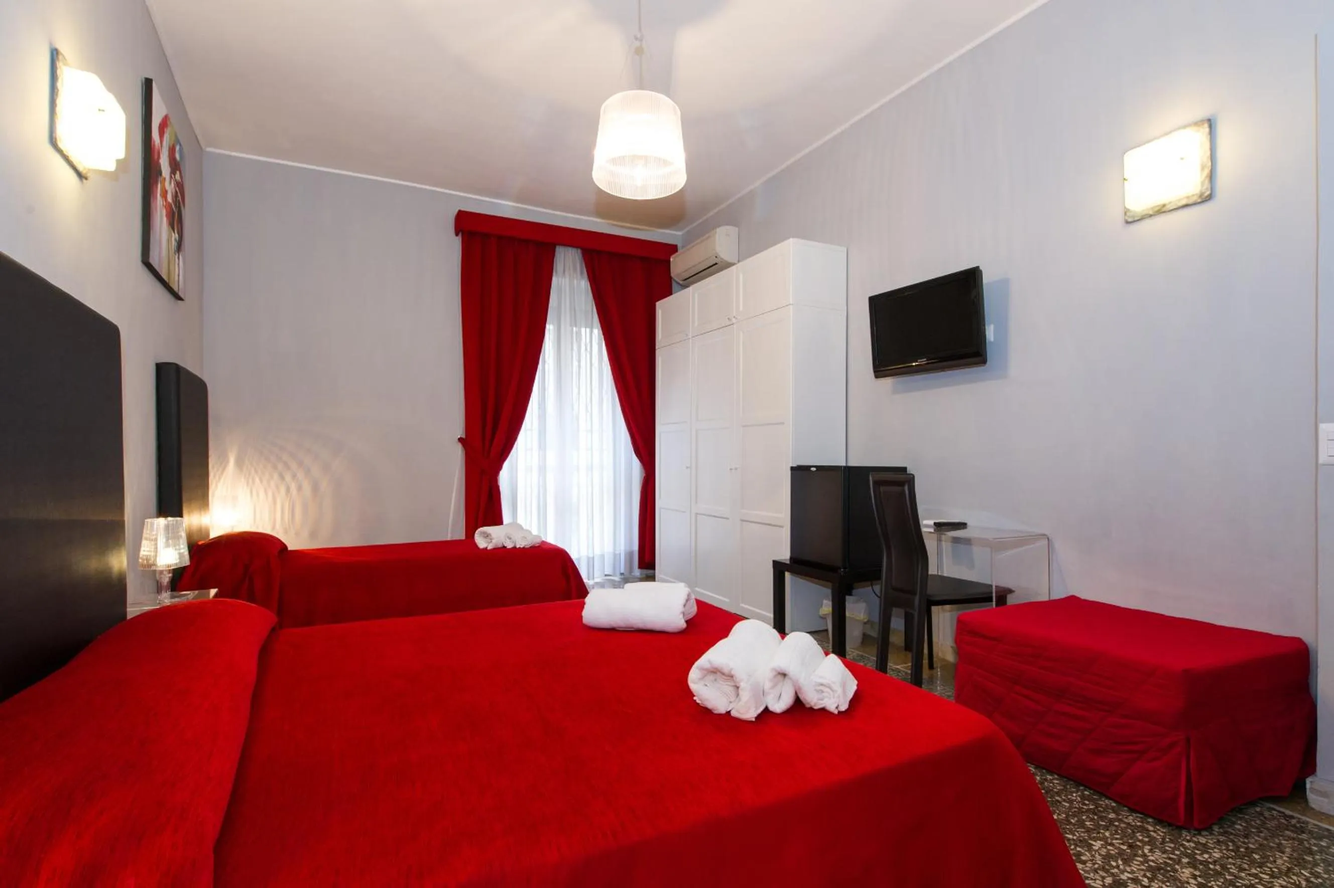 Bed in Domus Fabiola - Vaticano