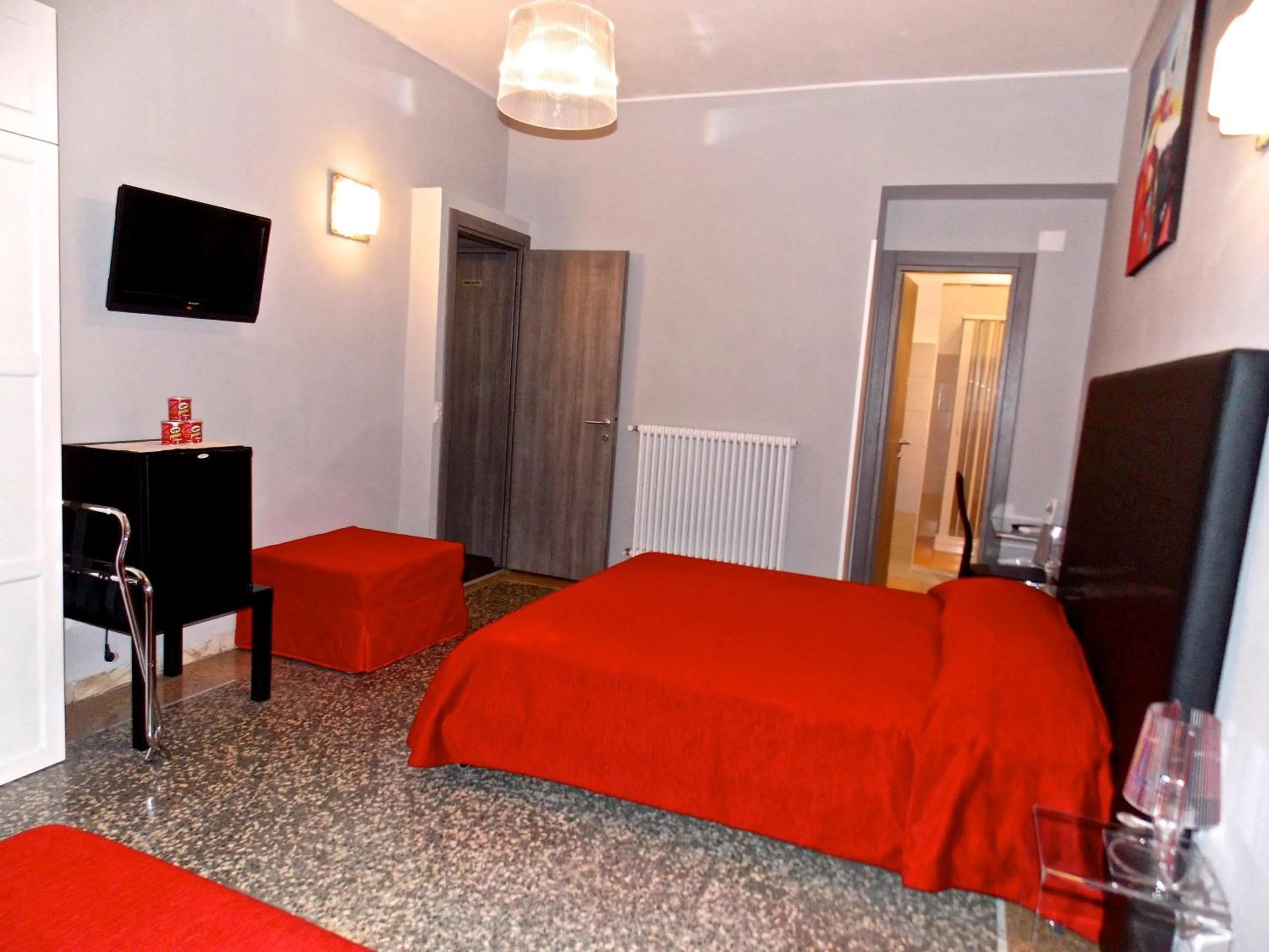 Photo of the whole room, Bed in Domus Fabiola - Vaticano