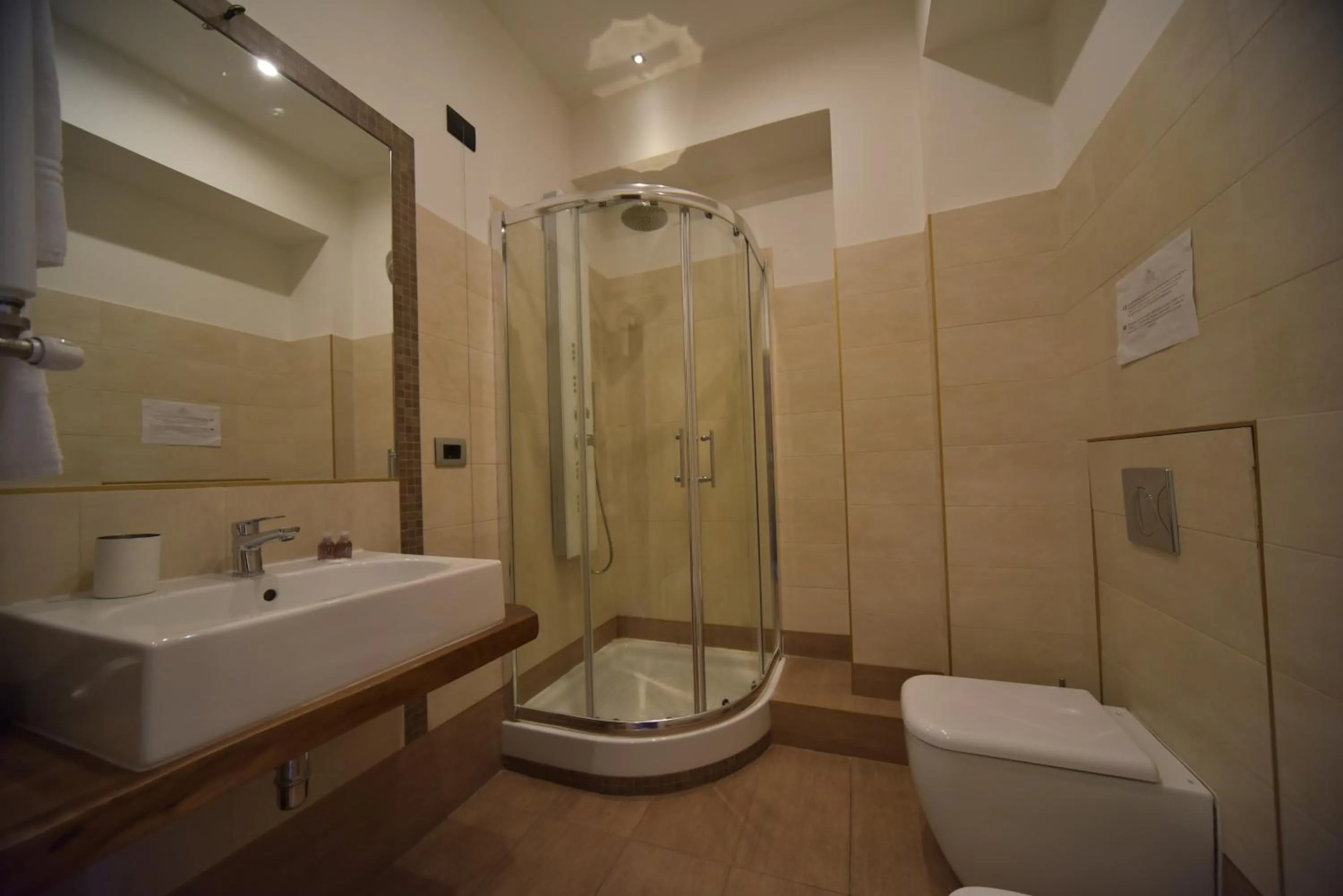 Shower in B&B Del Duomo