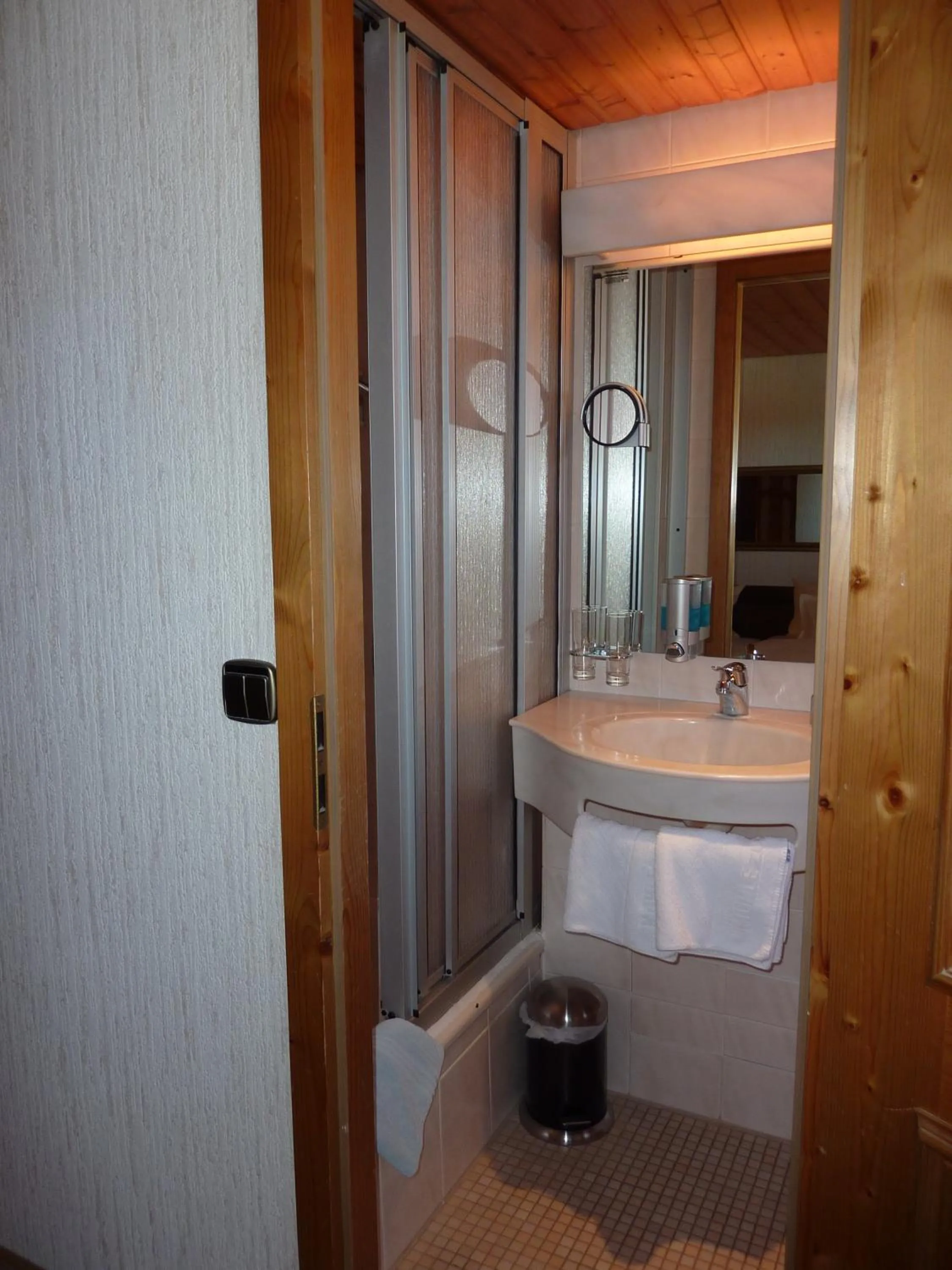 Bathroom in Landhotel Mühle zu Gersbach