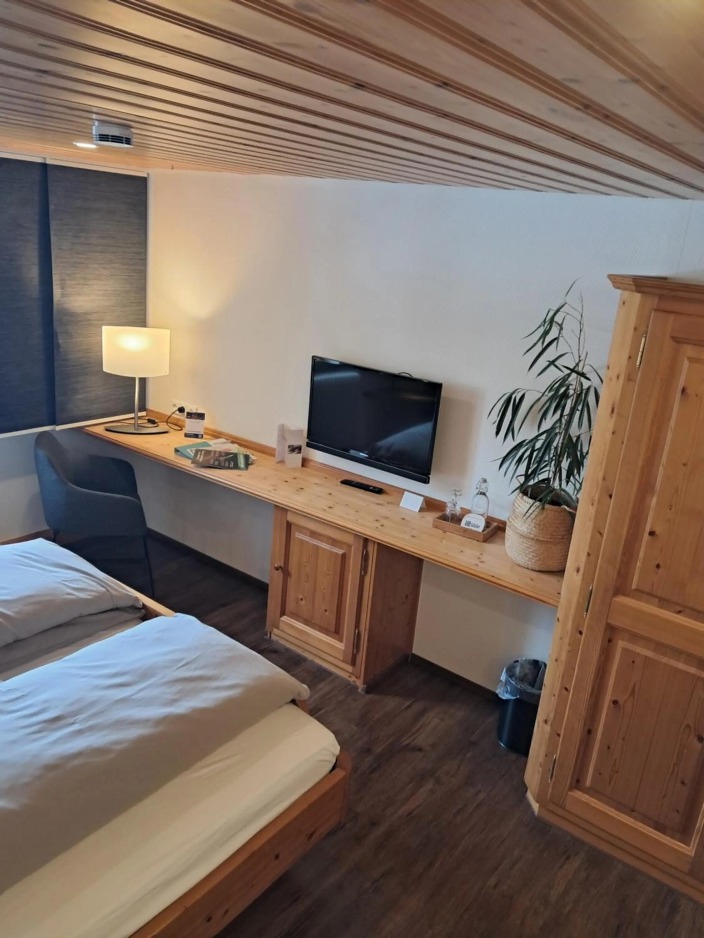 Photo of the whole room, Bed in Landhotel Mühle zu Gersbach