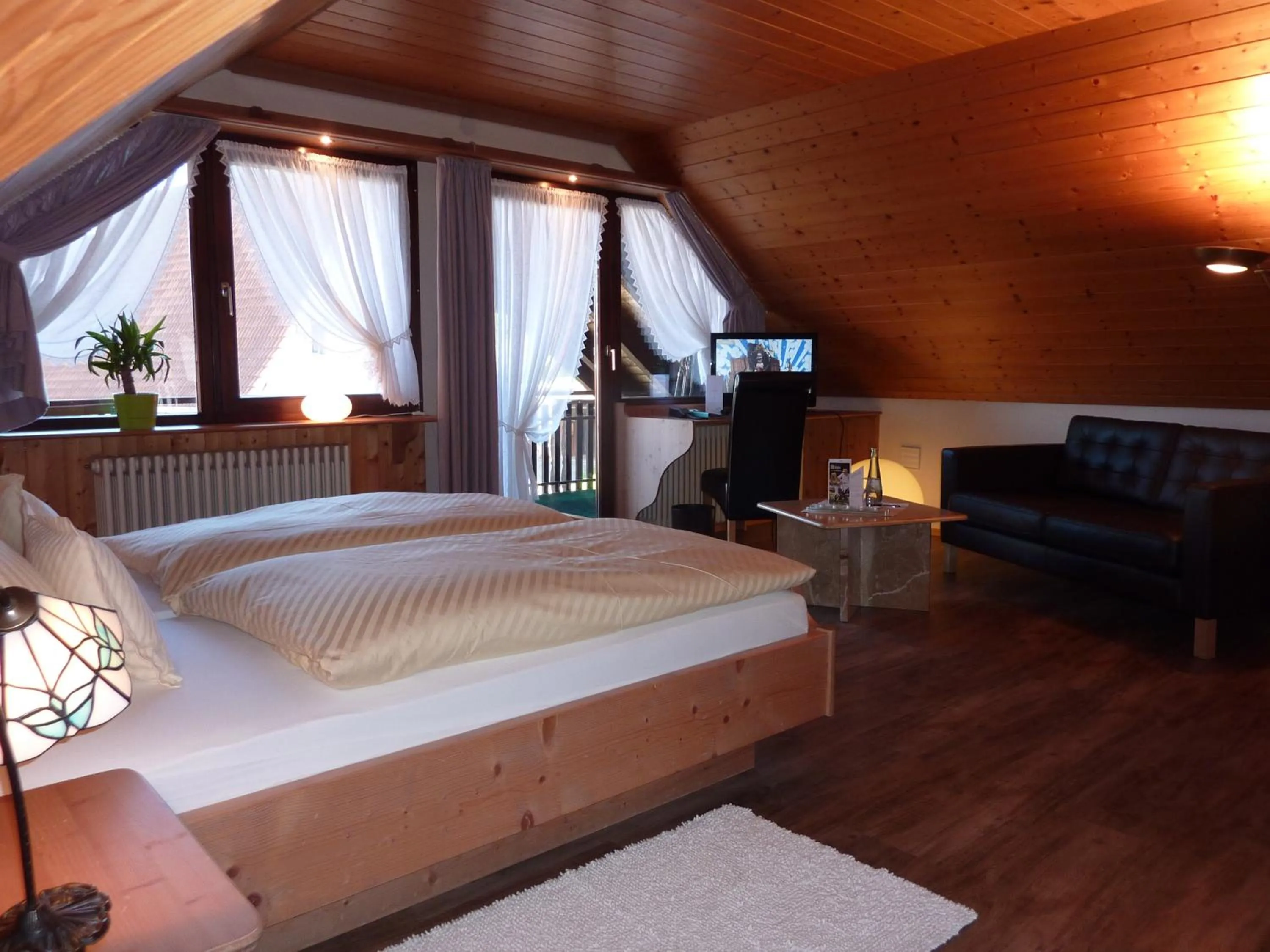 Photo of the whole room, Bed in Landhotel Mühle zu Gersbach
