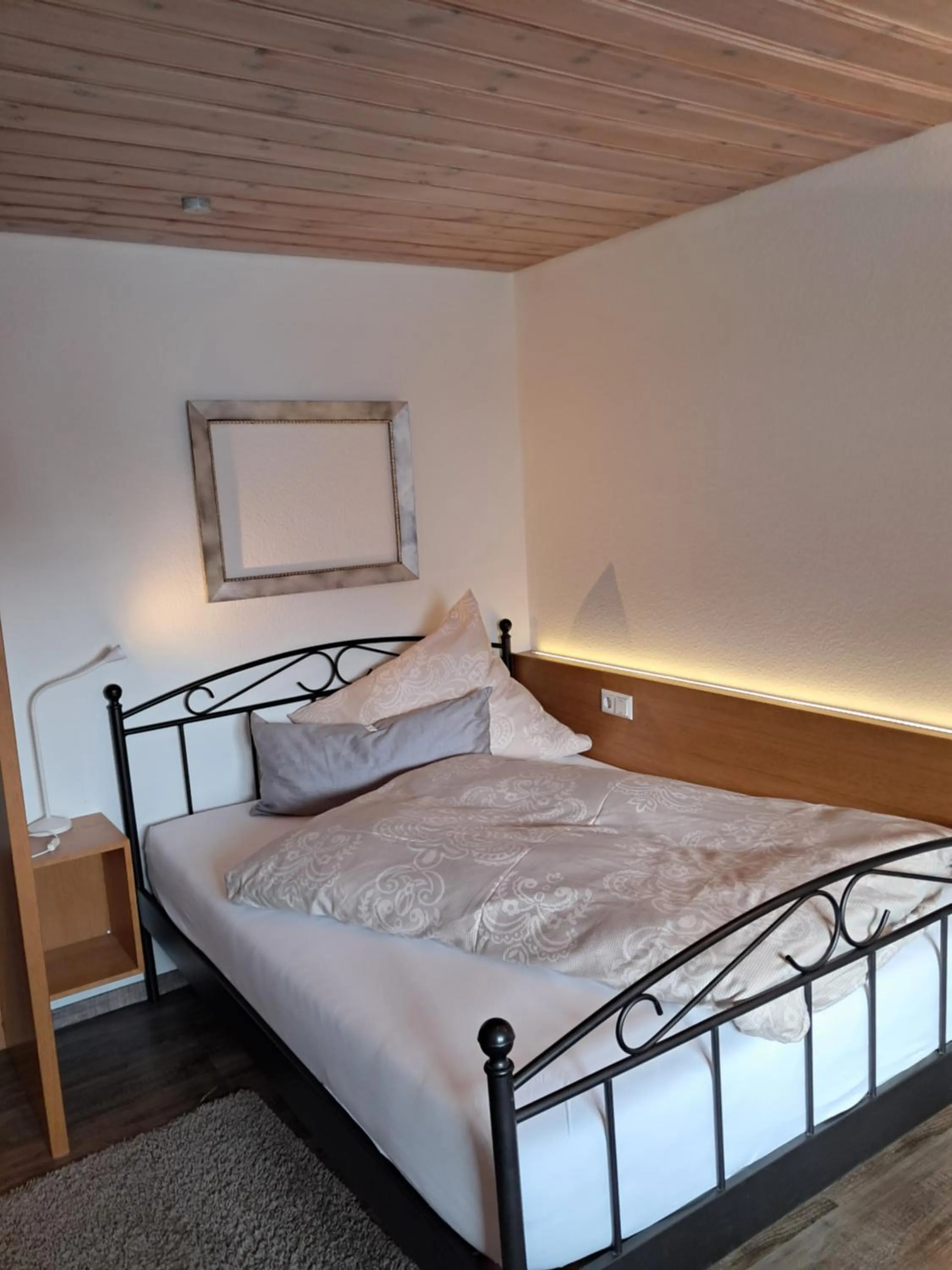 Photo of the whole room, Bed in Landhotel Mühle zu Gersbach