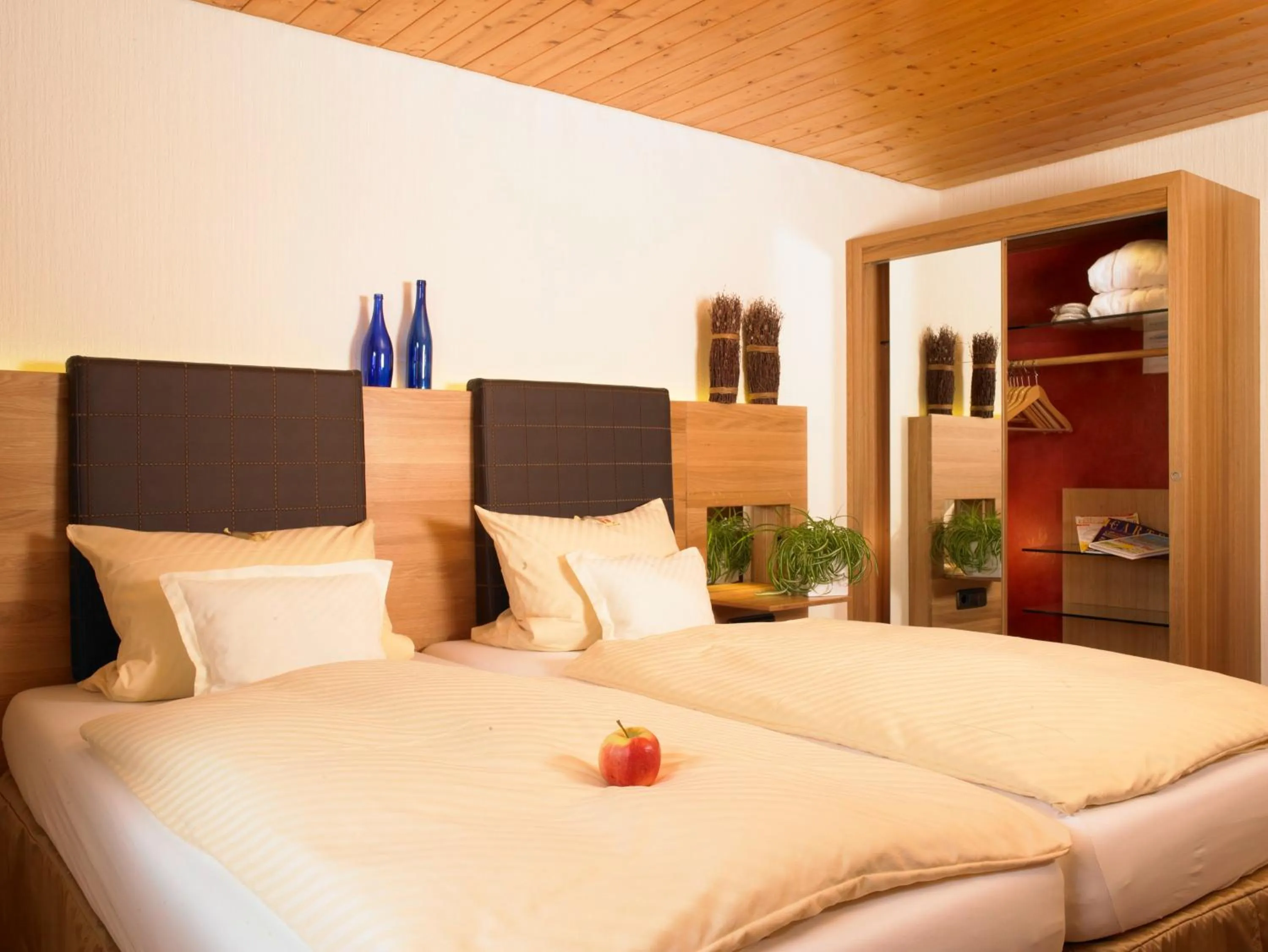 Decorative detail, Bed in Landhotel Mühle zu Gersbach