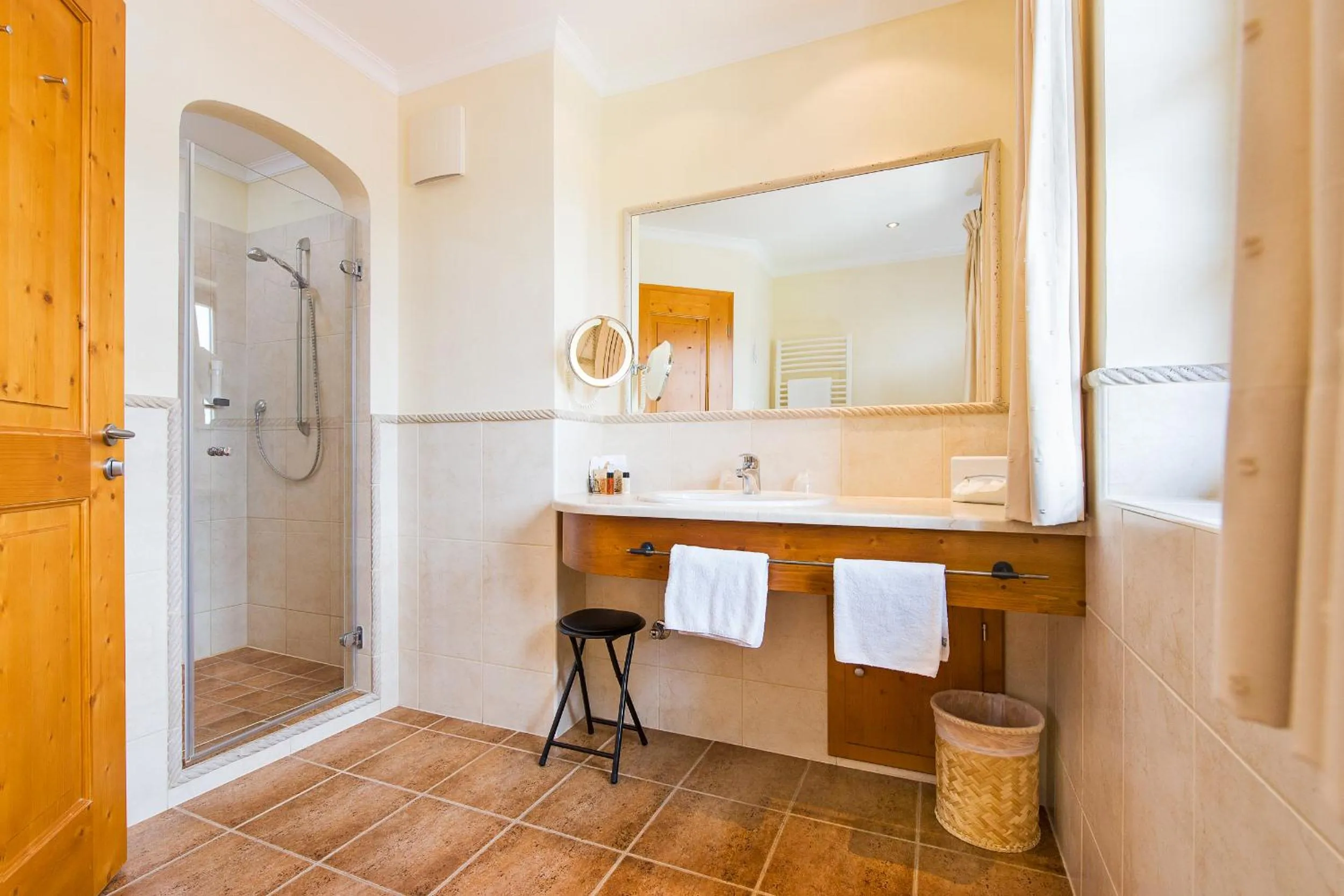 Bathroom in Hotel und Landgasthof Altwirt