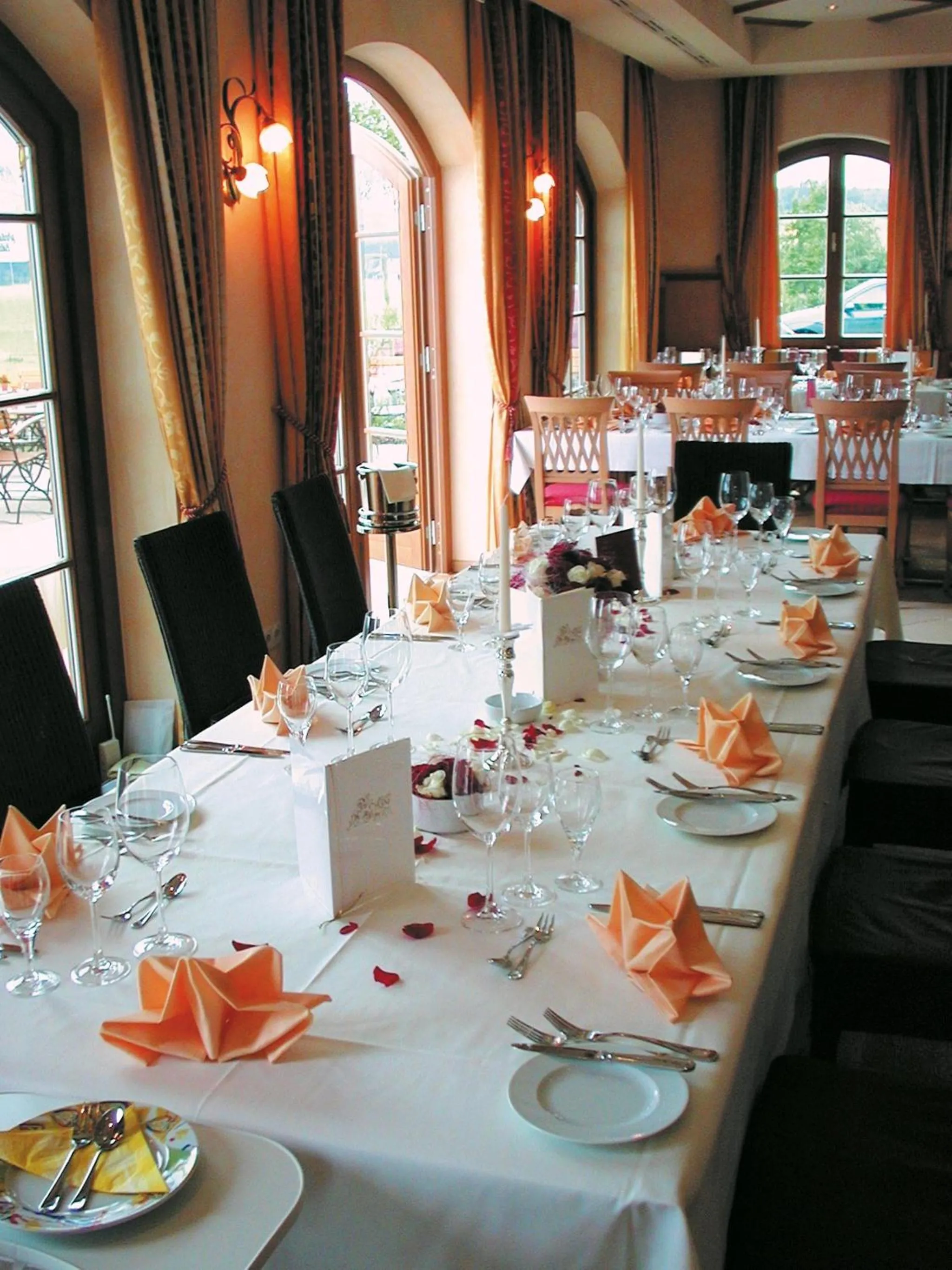 Restaurant/places to eat in Hotel und Landgasthof Altwirt