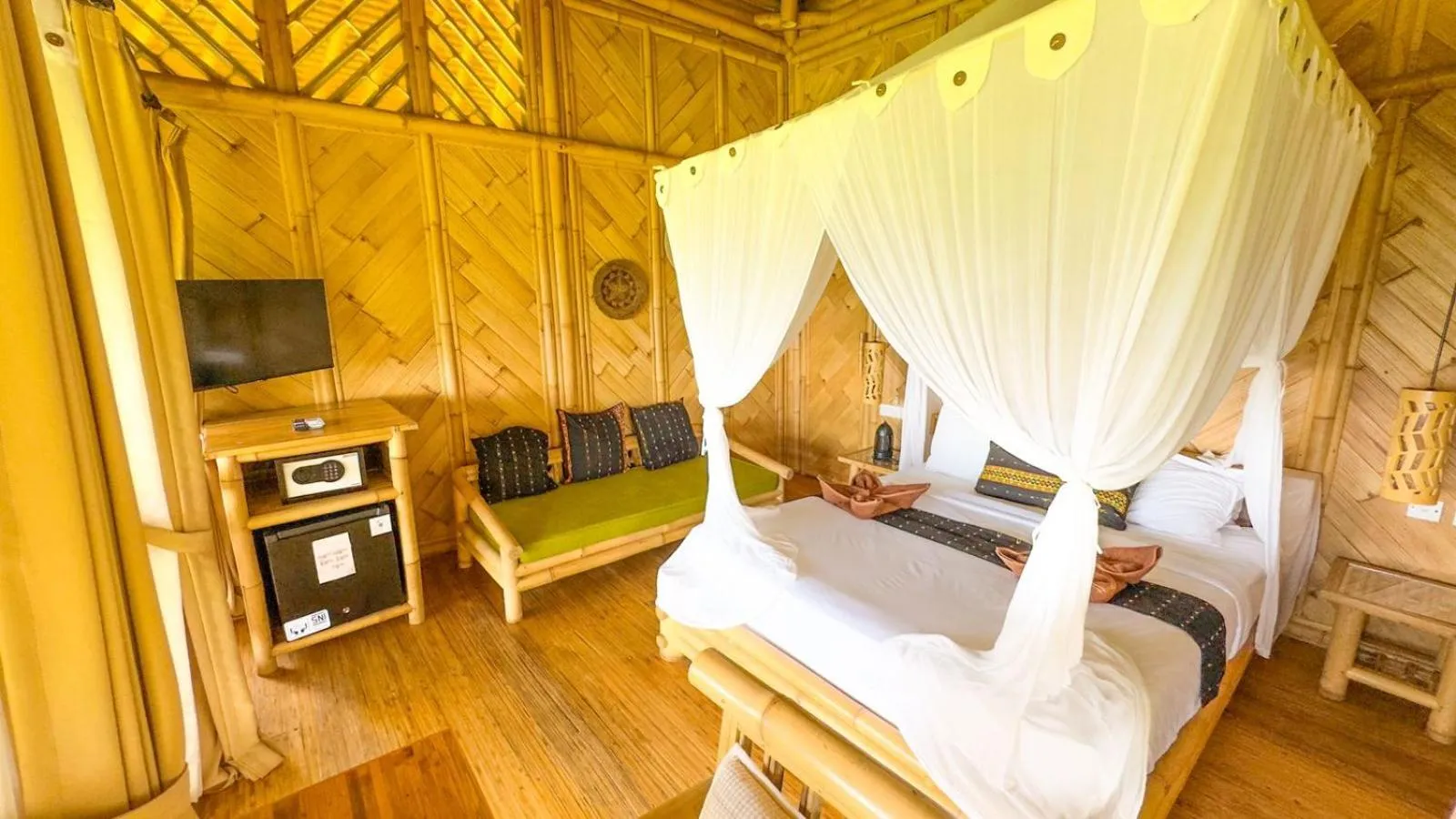 Bedroom, Bed in Elang Hillside Bamboo Villas