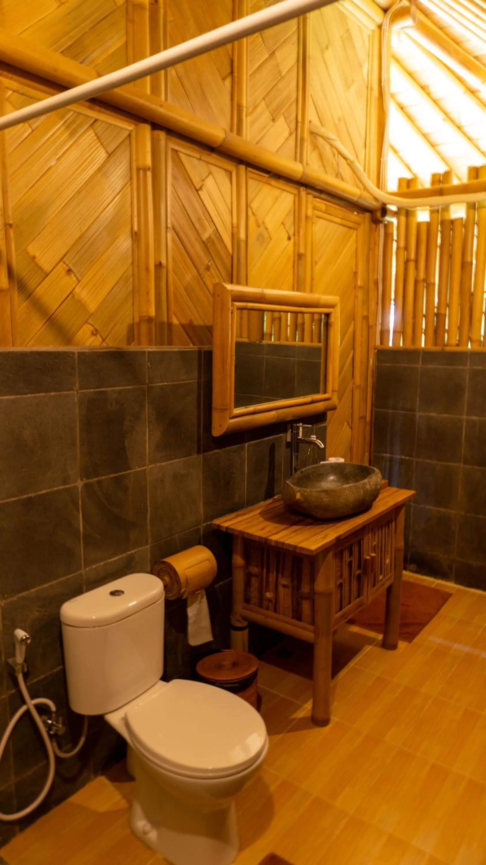 Bathroom in Elang Hillside Bamboo Villas
