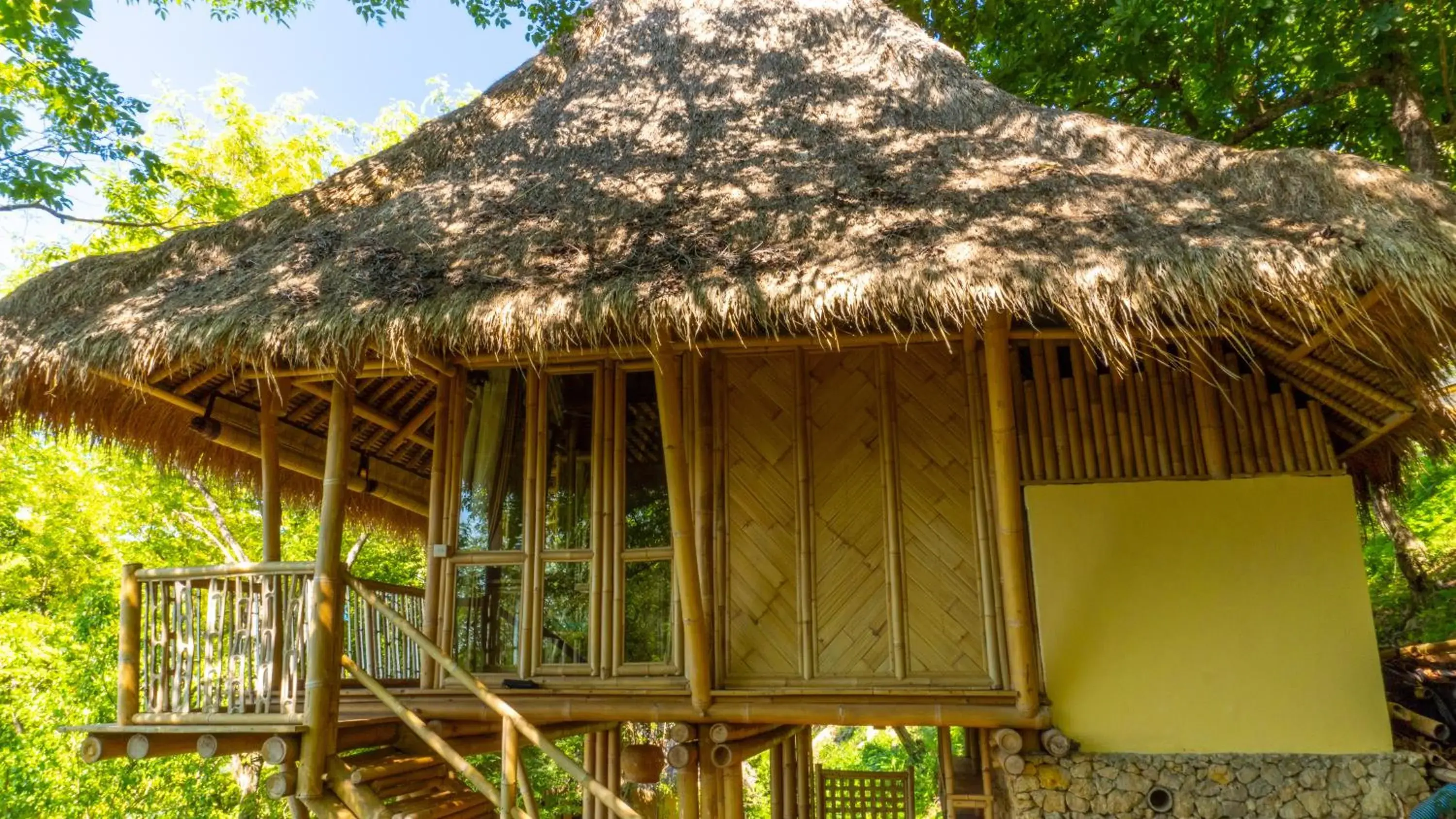 Deluxe Villa with Free Return Airport Shuttle in Elang Hillside Bamboo Villas Deluxe Villa with Free Return Airport Shuttle in Elang Hillside Bamboo Villas