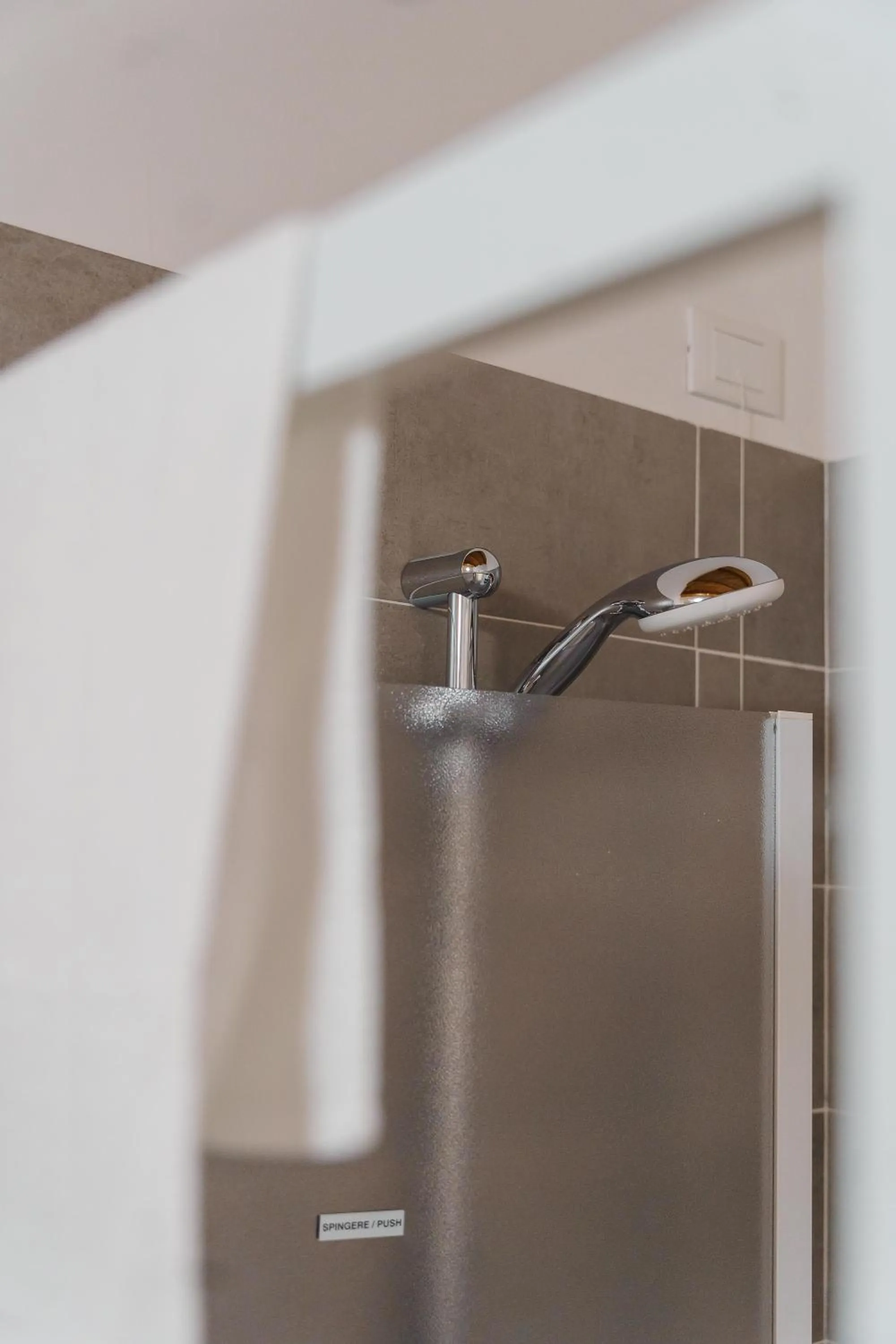 Shower in Tana del Riccio