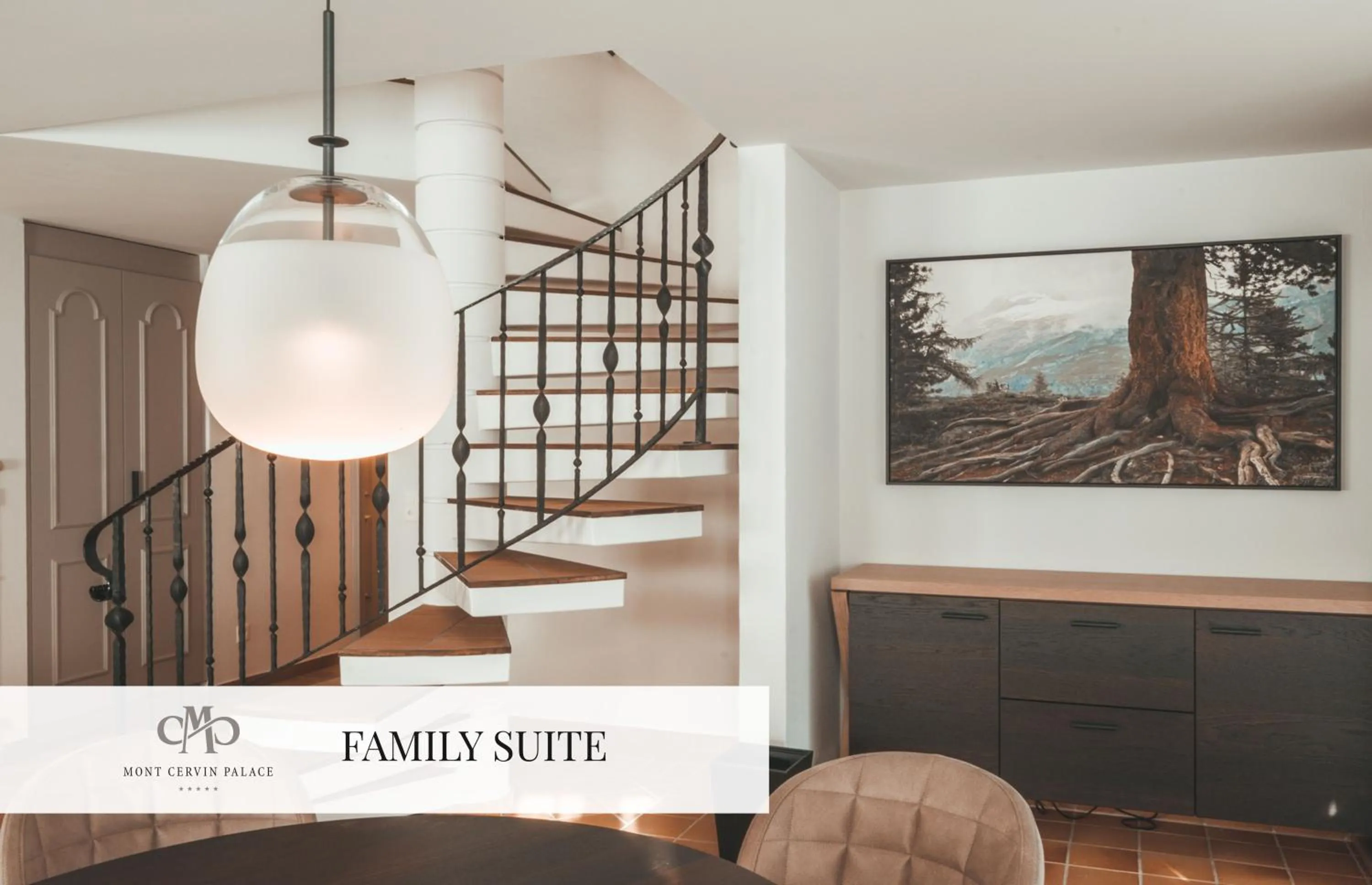 Living room in Mont Cervin Palace