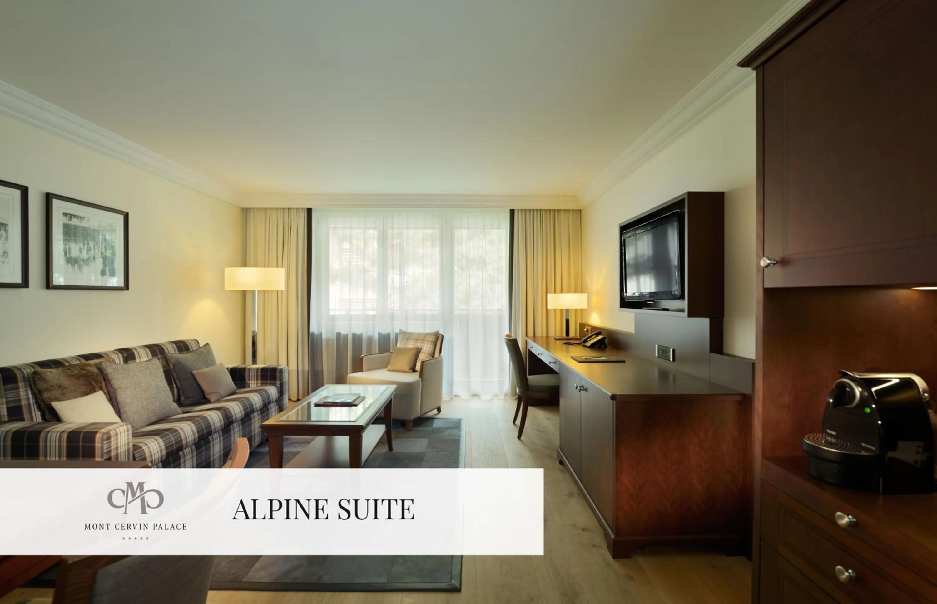 Living room in Mont Cervin Palace