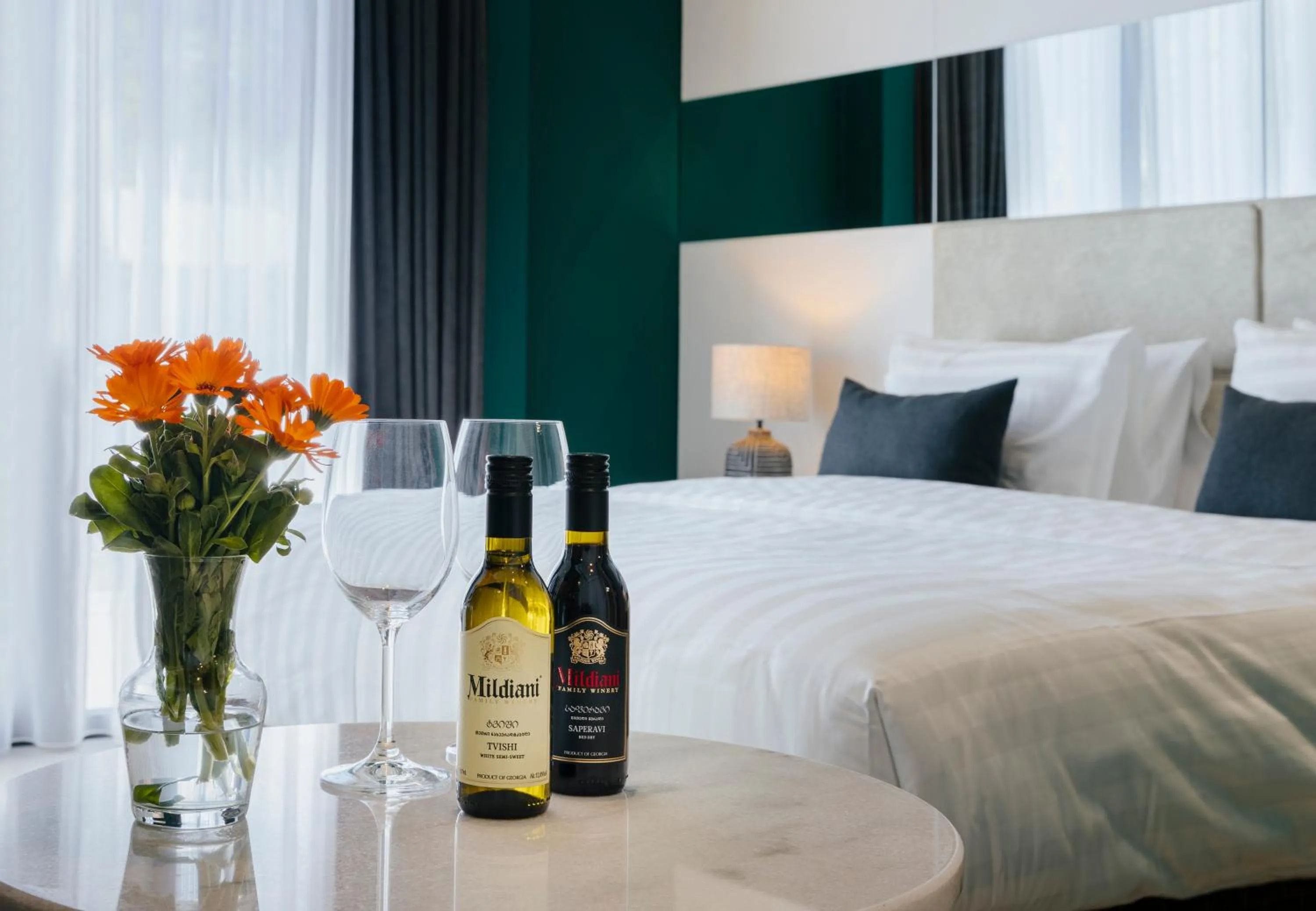 Drinks, Bed in Original Boutique Aparthotel