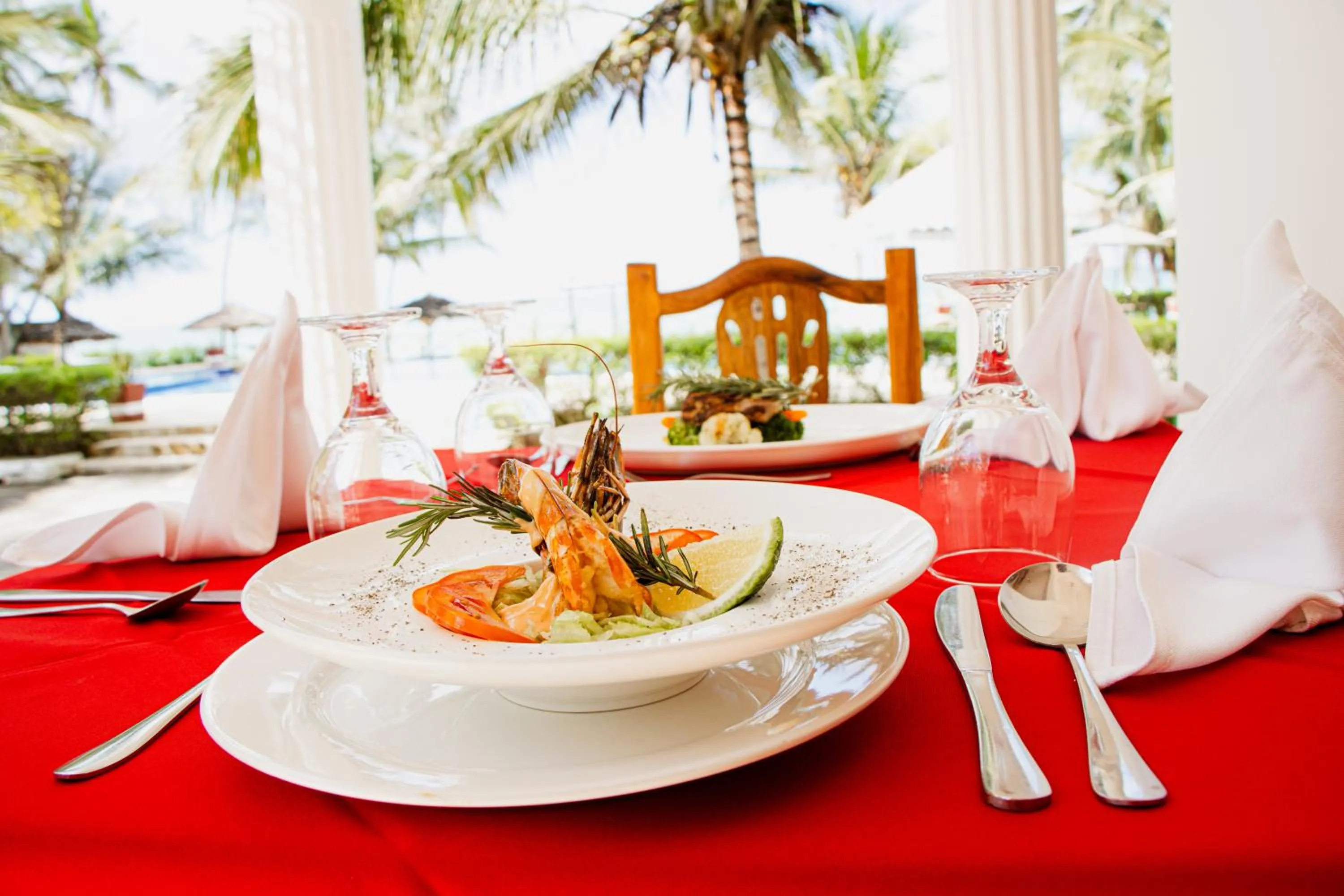 Restaurant/places to eat in Sunny Palms Beach Bungalows