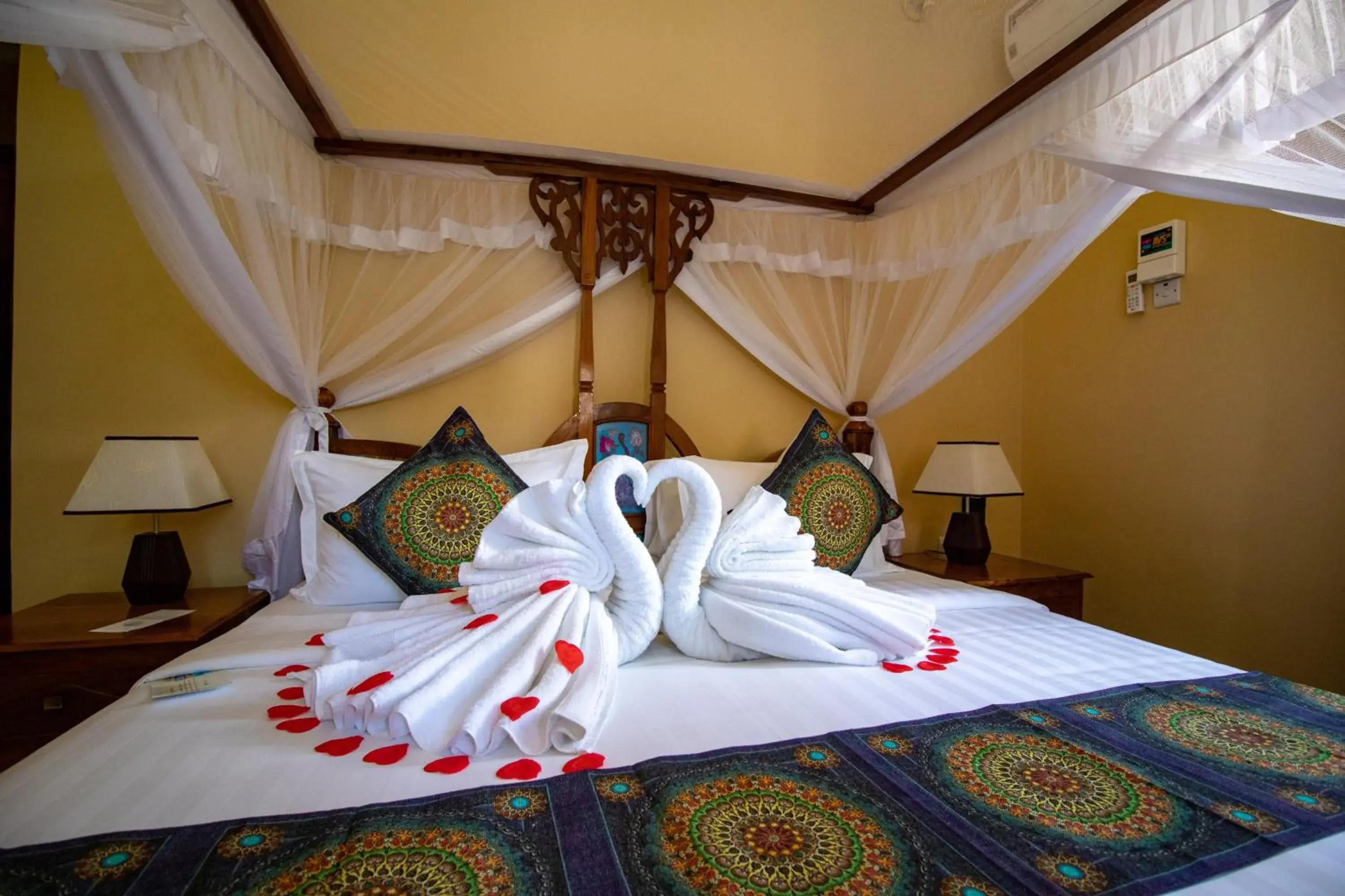 Superior King Room in Sunny Palms Beach Bungalows Superior King Room in Sunny Palms Beach Bungalows