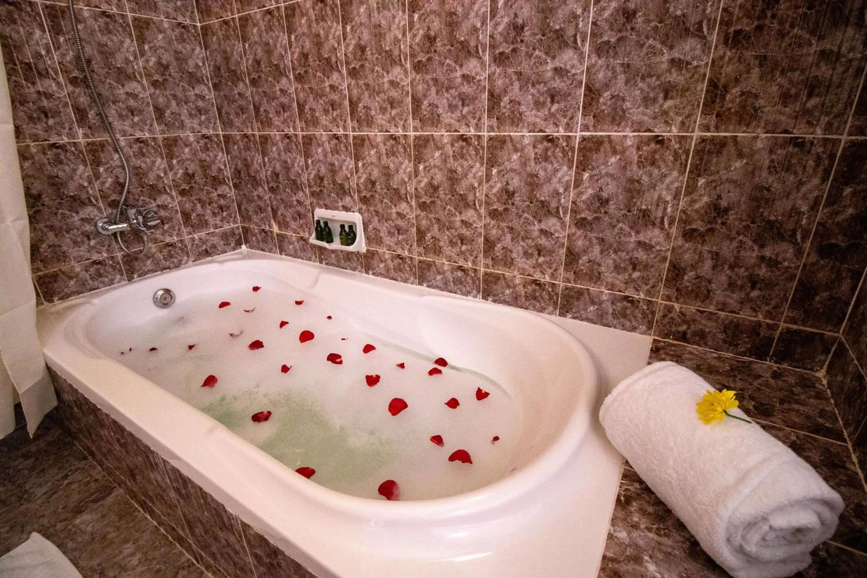 Hot Tub in Sunny Palms Beach Bungalows