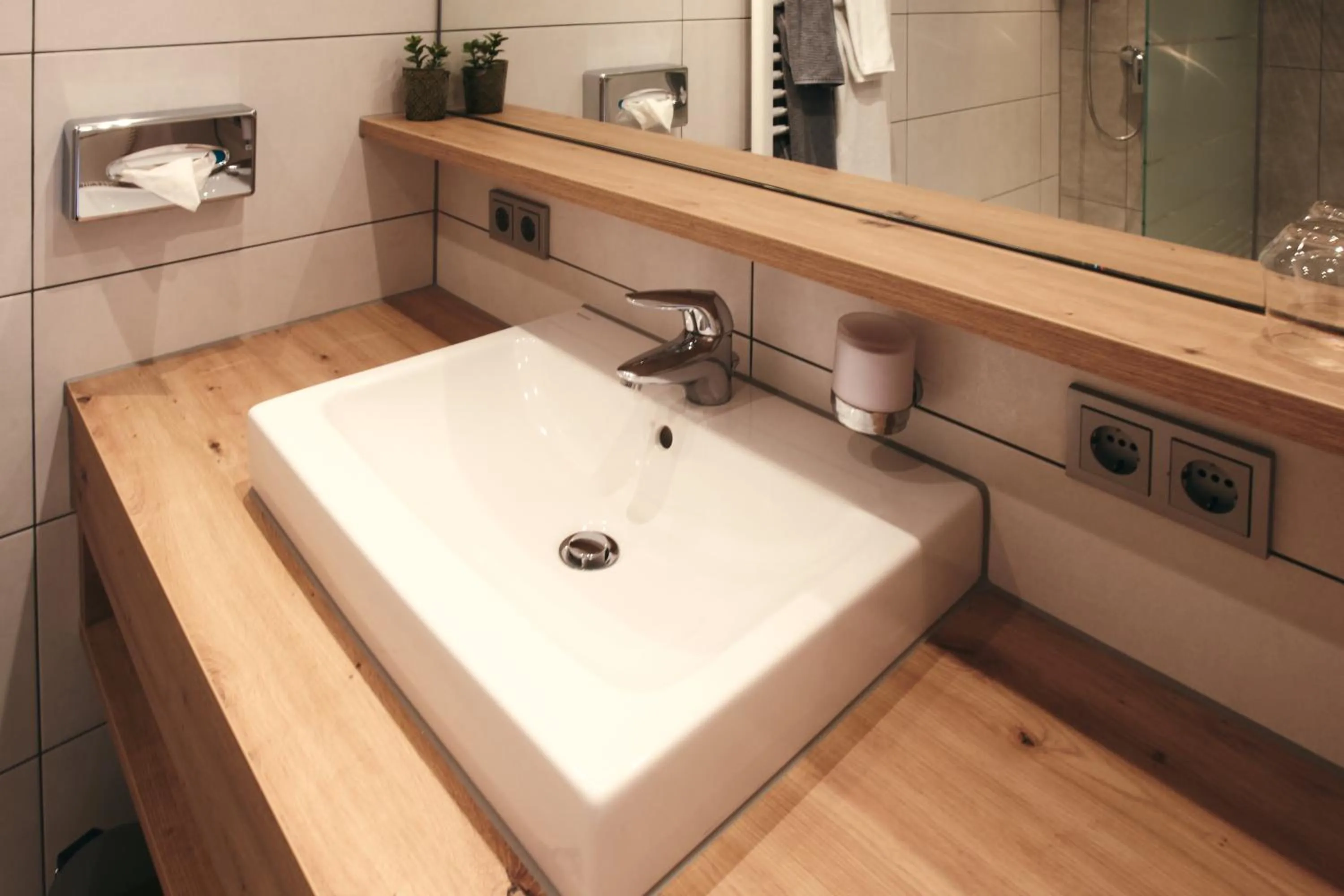 Bathroom in Hotel Restaurant Doppeladler