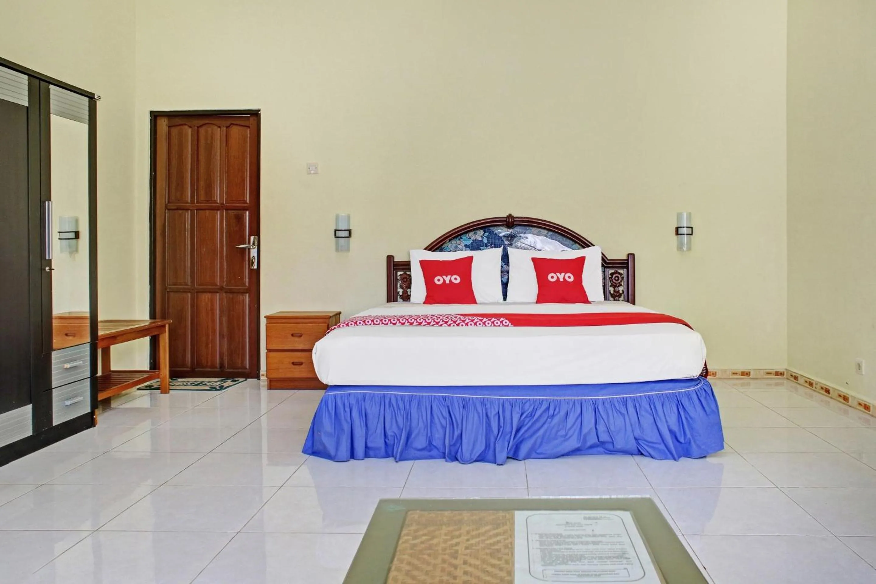 Bedroom in Hotel O Aman
