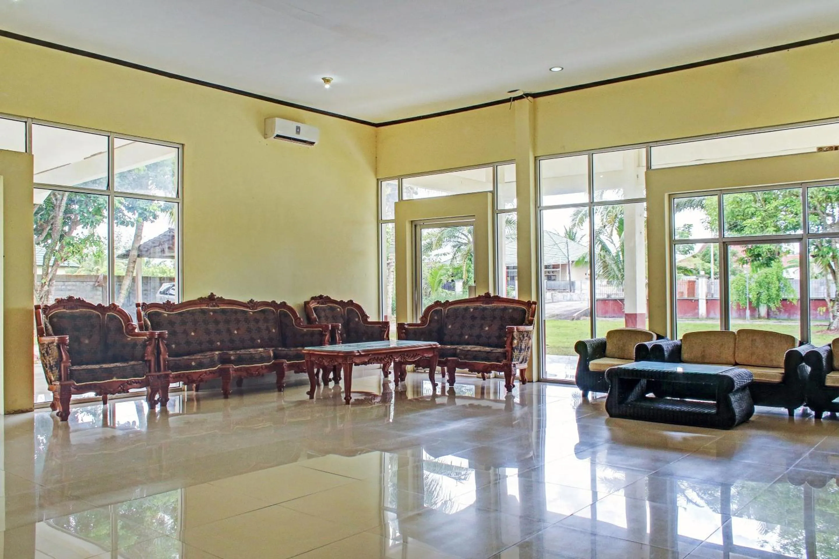 Lobby or reception in Hotel O Aman