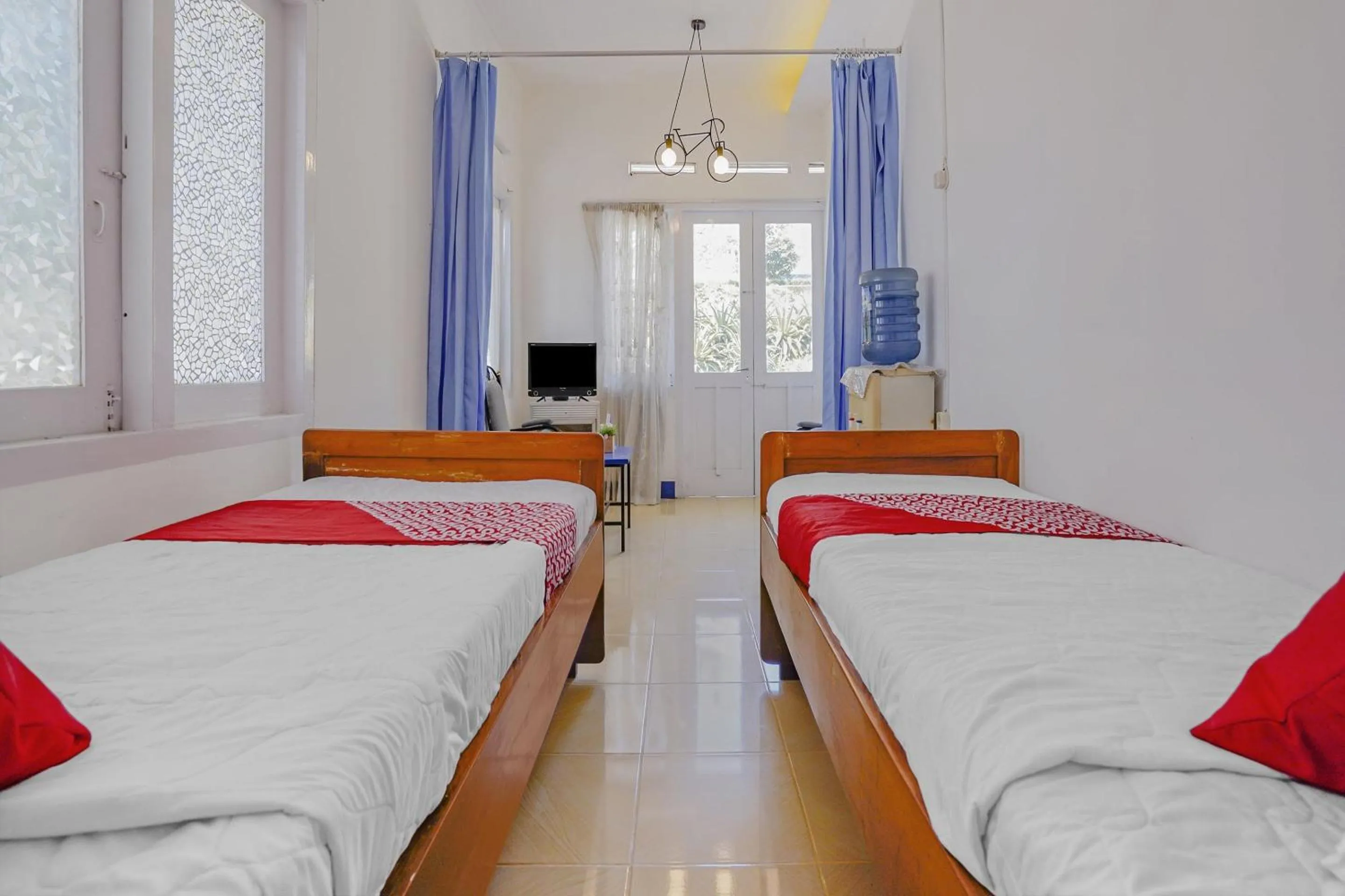 Bedroom in OYO 90352 Villa Agape 2