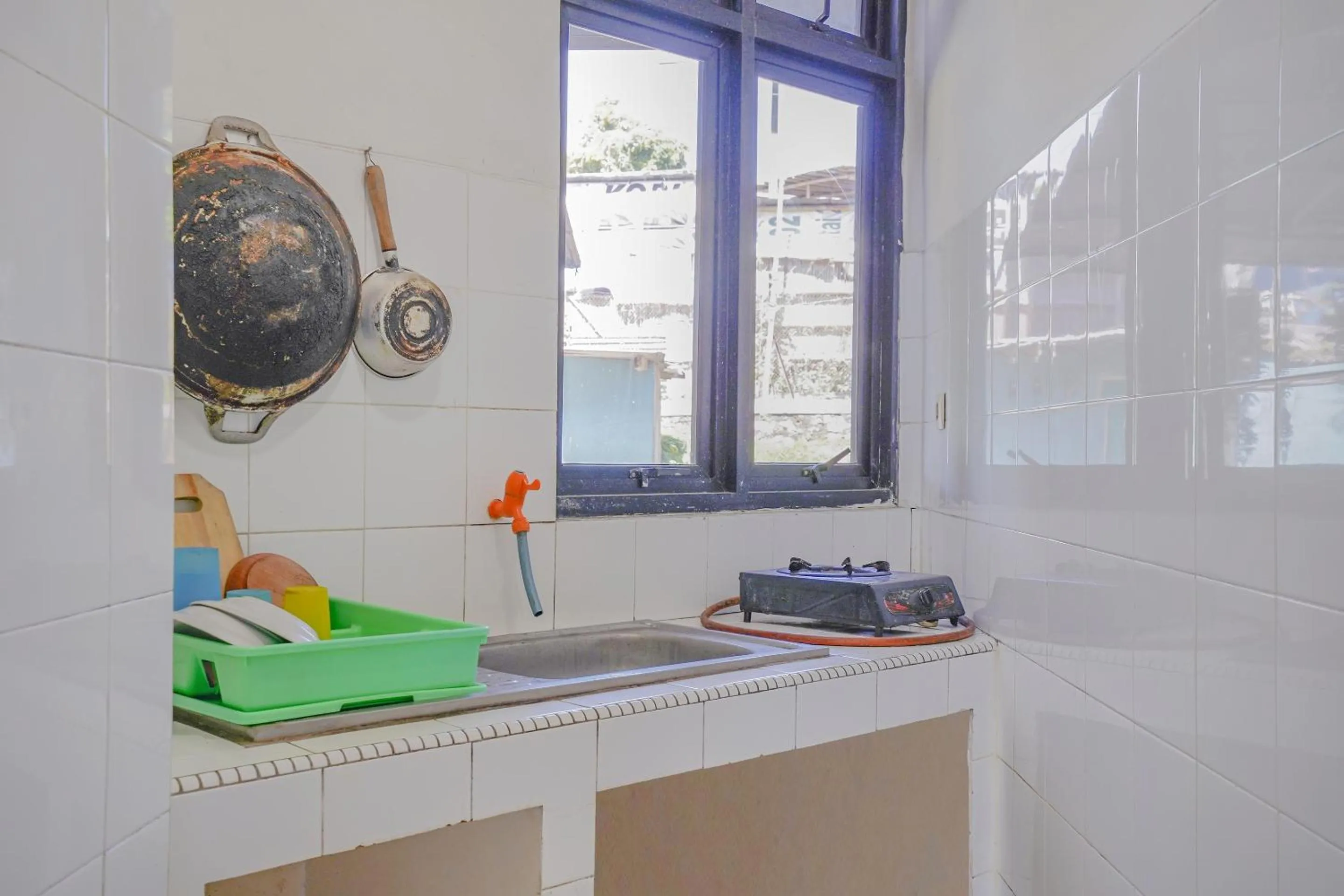 Bedroom in OYO 90352 Villa Agape 2