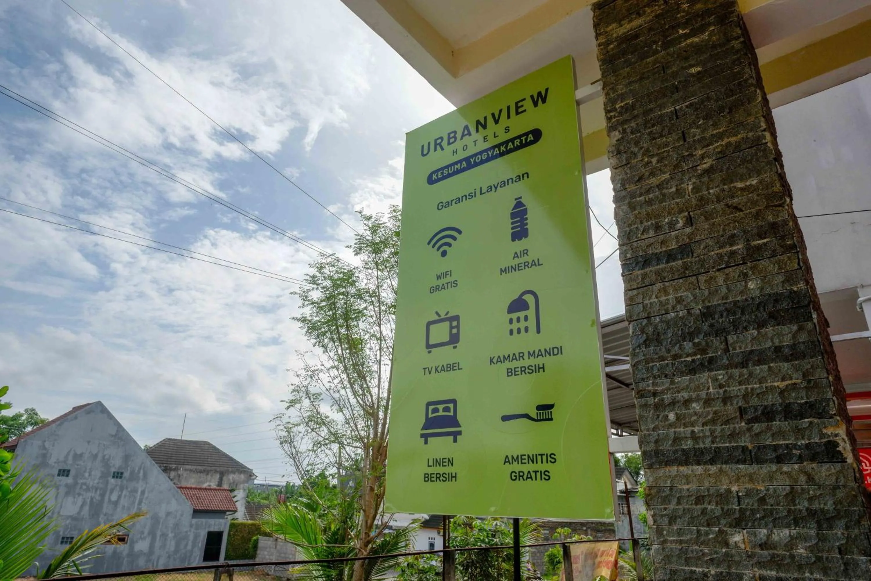 Property logo or sign in Urbanview Hotel Jogja City Mall