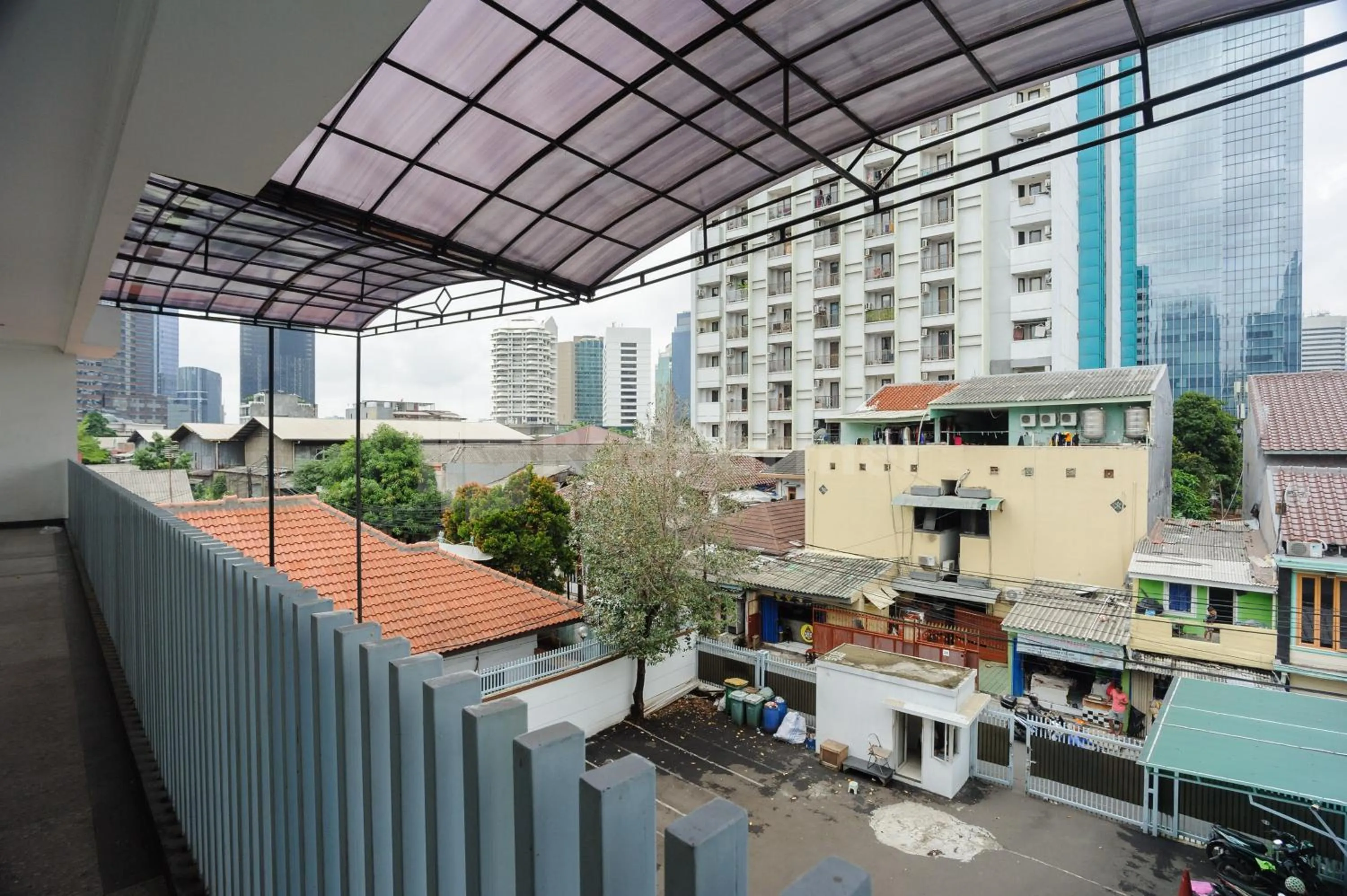 Property building in Family Residence Mitra RedDoorz