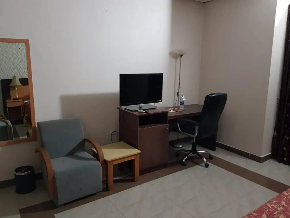 Communal lounge/ TV room in Citilodge Hotel