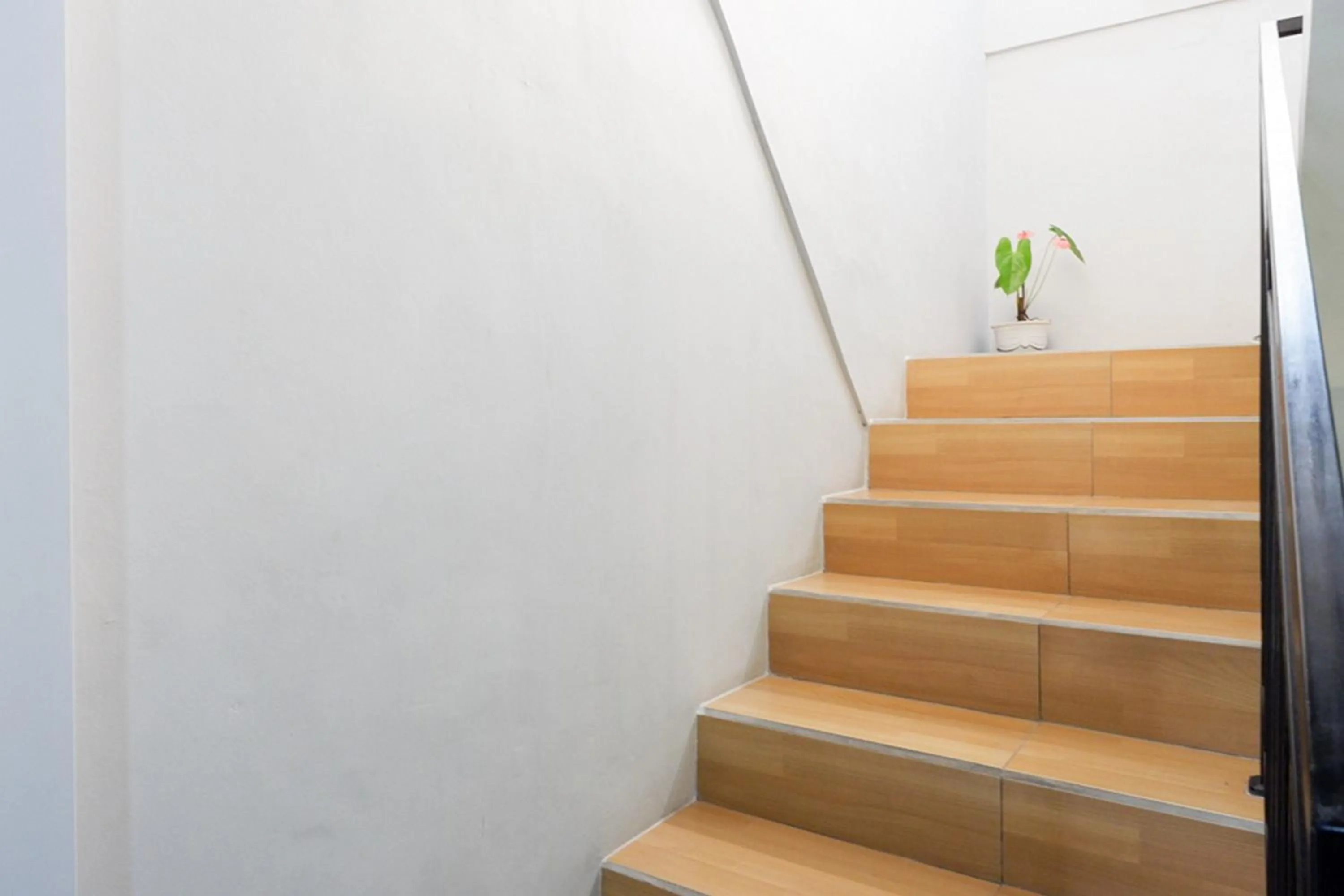 Property building in RedDoorz near Jalan Adi Sucipto Solo