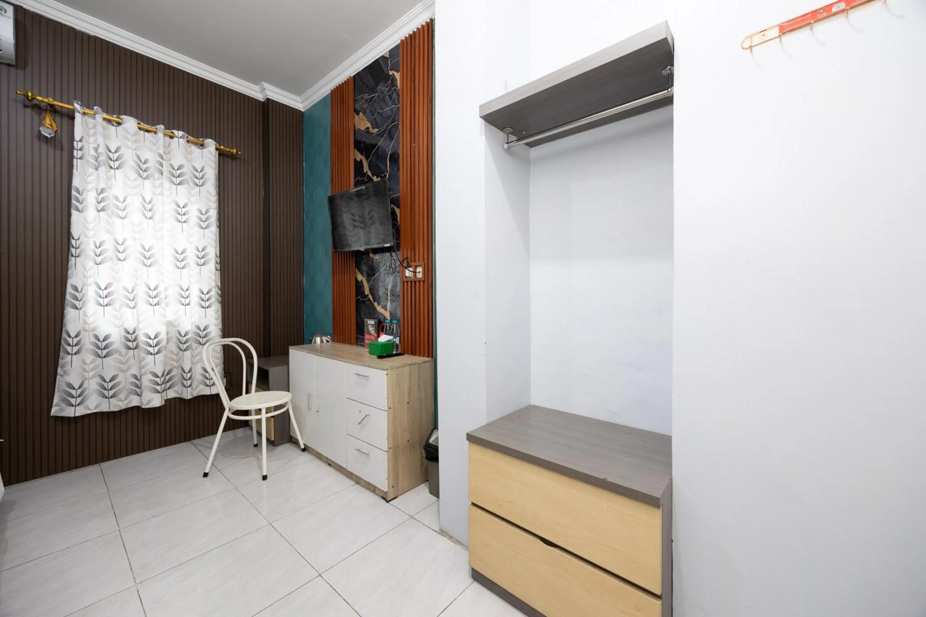 Other, Bed in RedDoorz near Jalan Adi Sucipto Solo