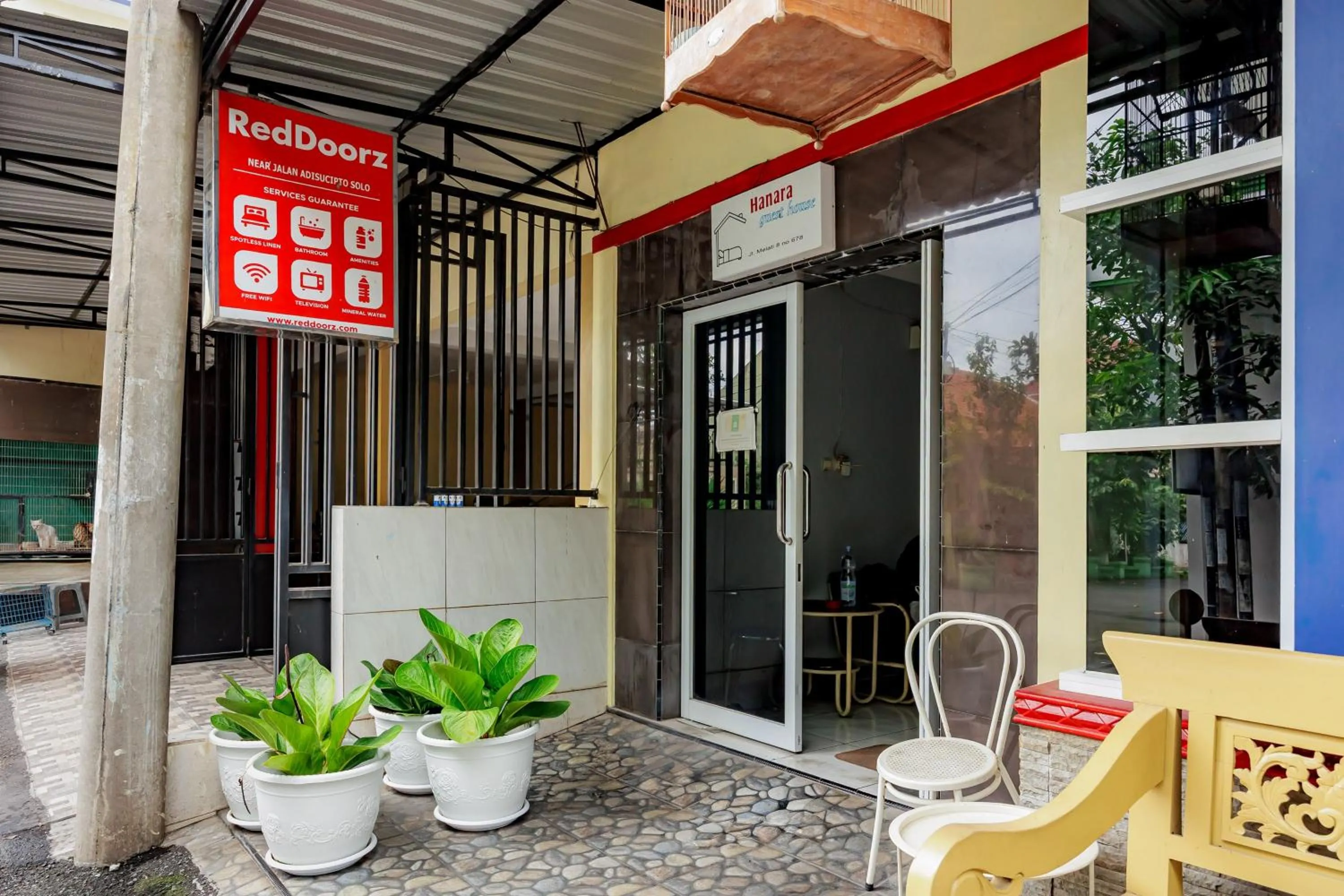 Facade/entrance in RedDoorz near Jalan Adi Sucipto Solo