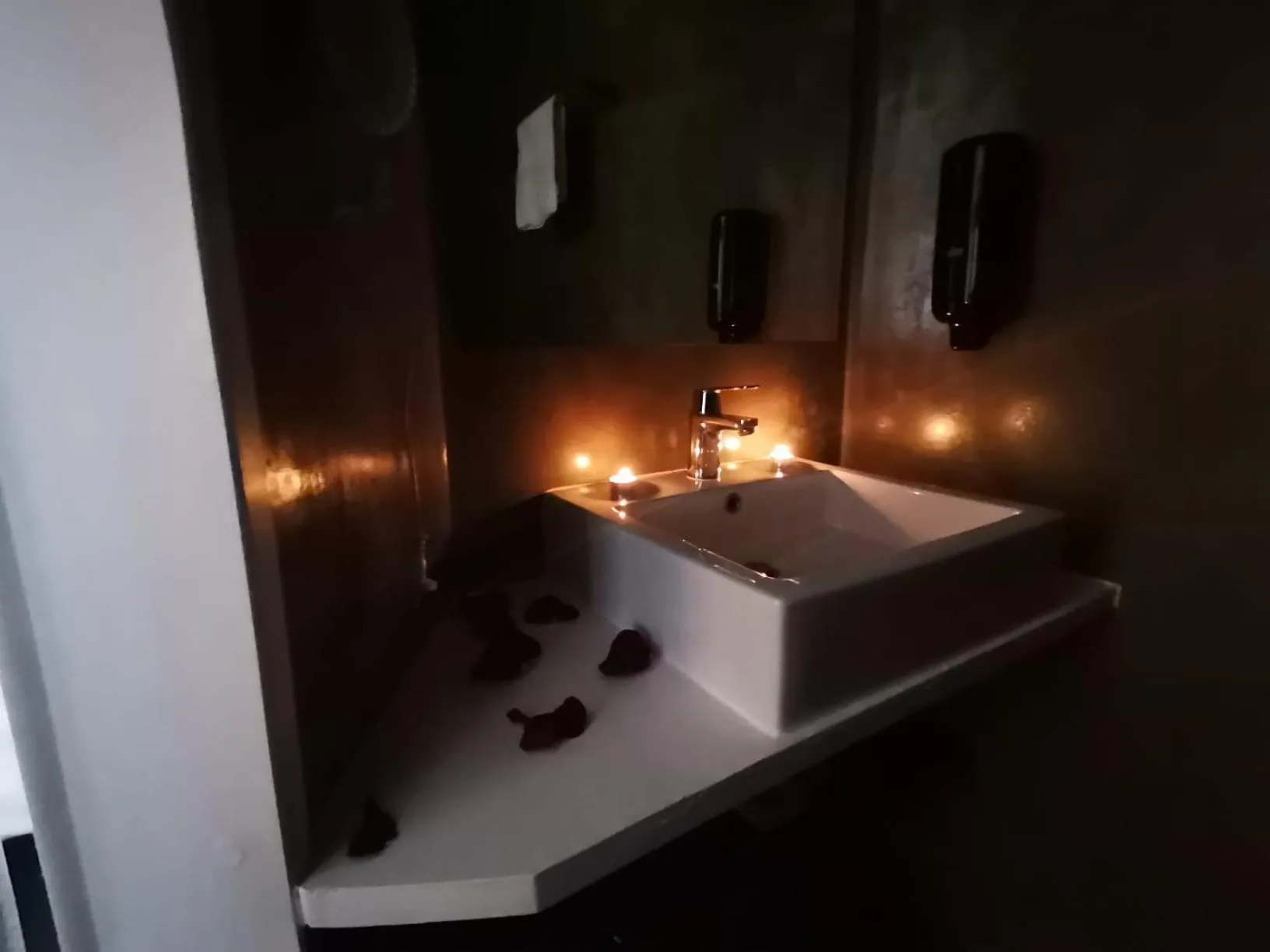 Toilet in RA PARAISO